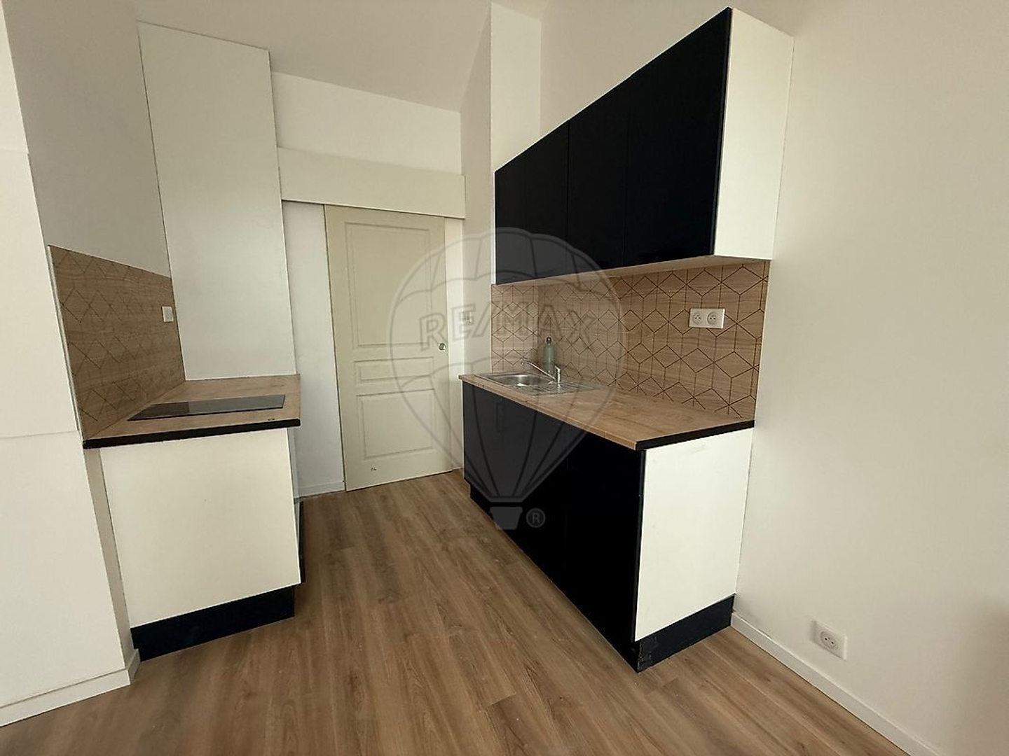 Appartement à vendre - 2 pièces - 32m2 - Montereau-Fault-Y... (77130)