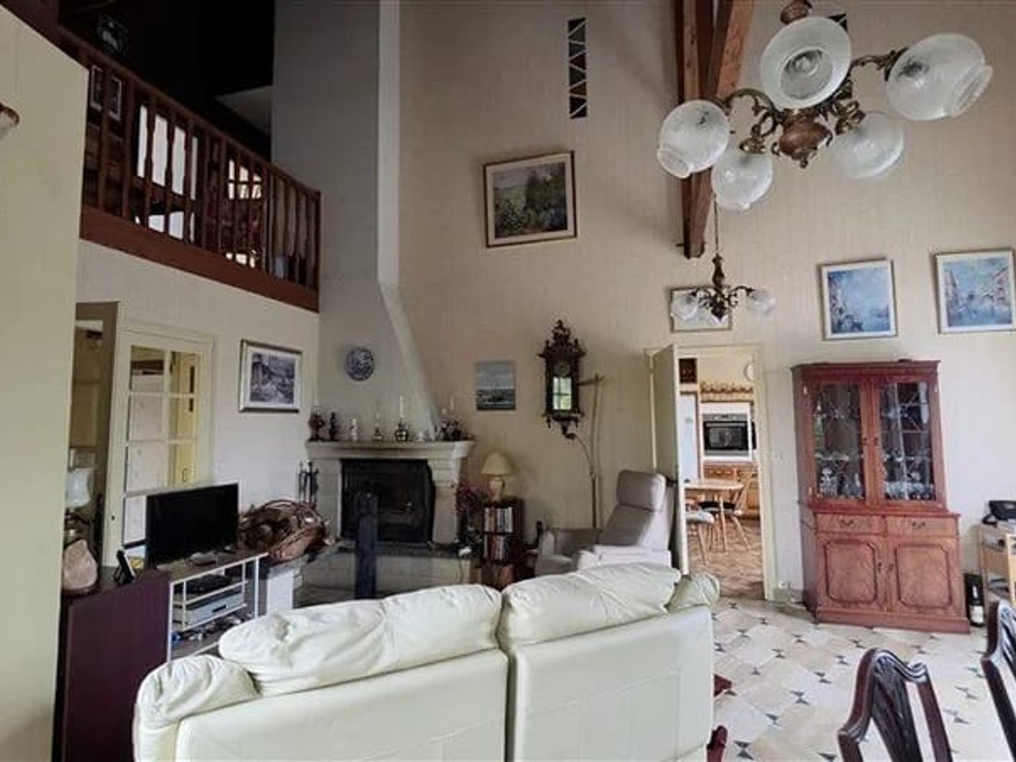 Maison à vendre - 7 pièces - 168m2 - Saint-Martin-L'ars (86350)