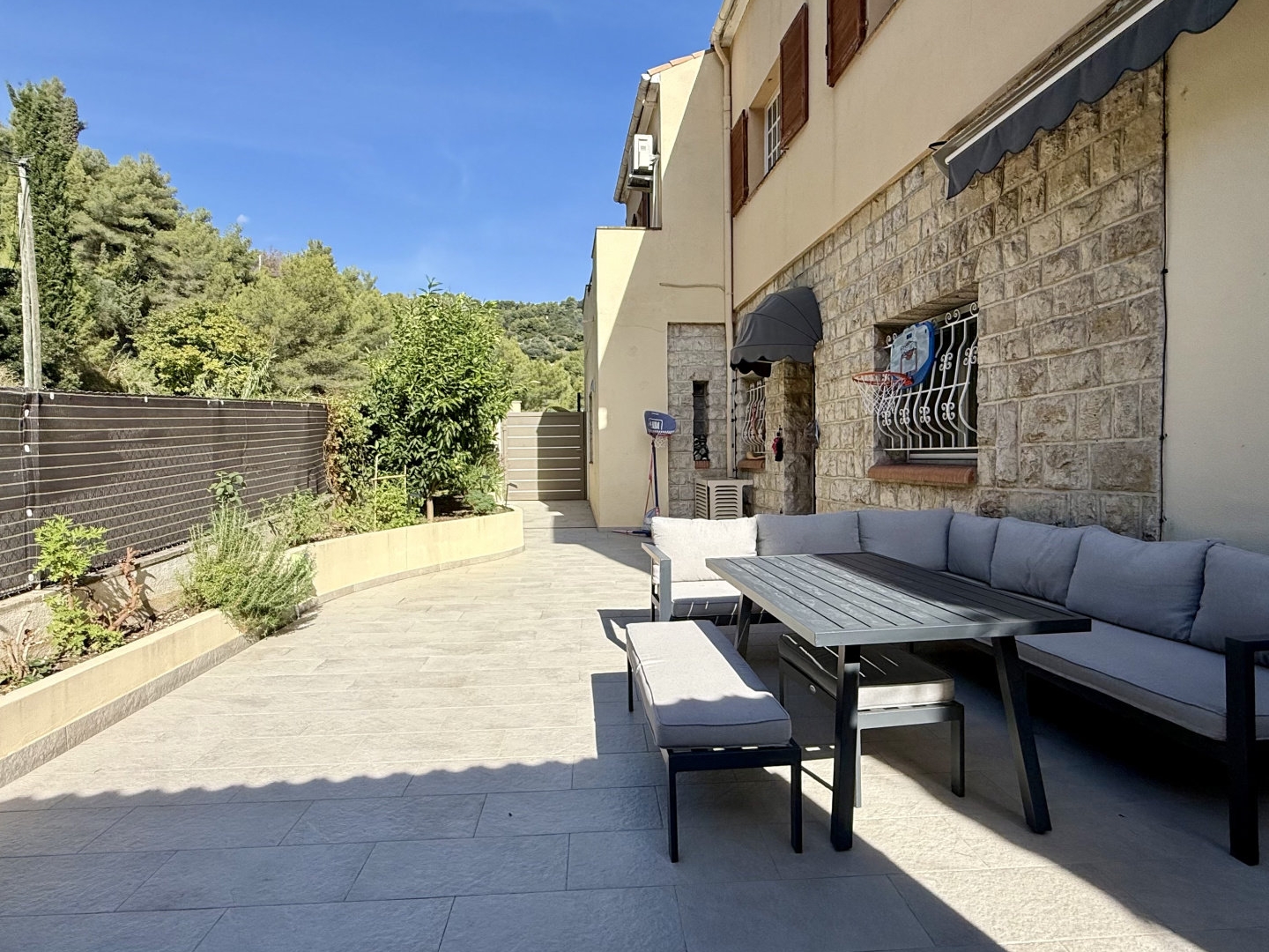 Appartement à vendre - 4 pièces - 104m2 - Sainte-Agnès (06500)
