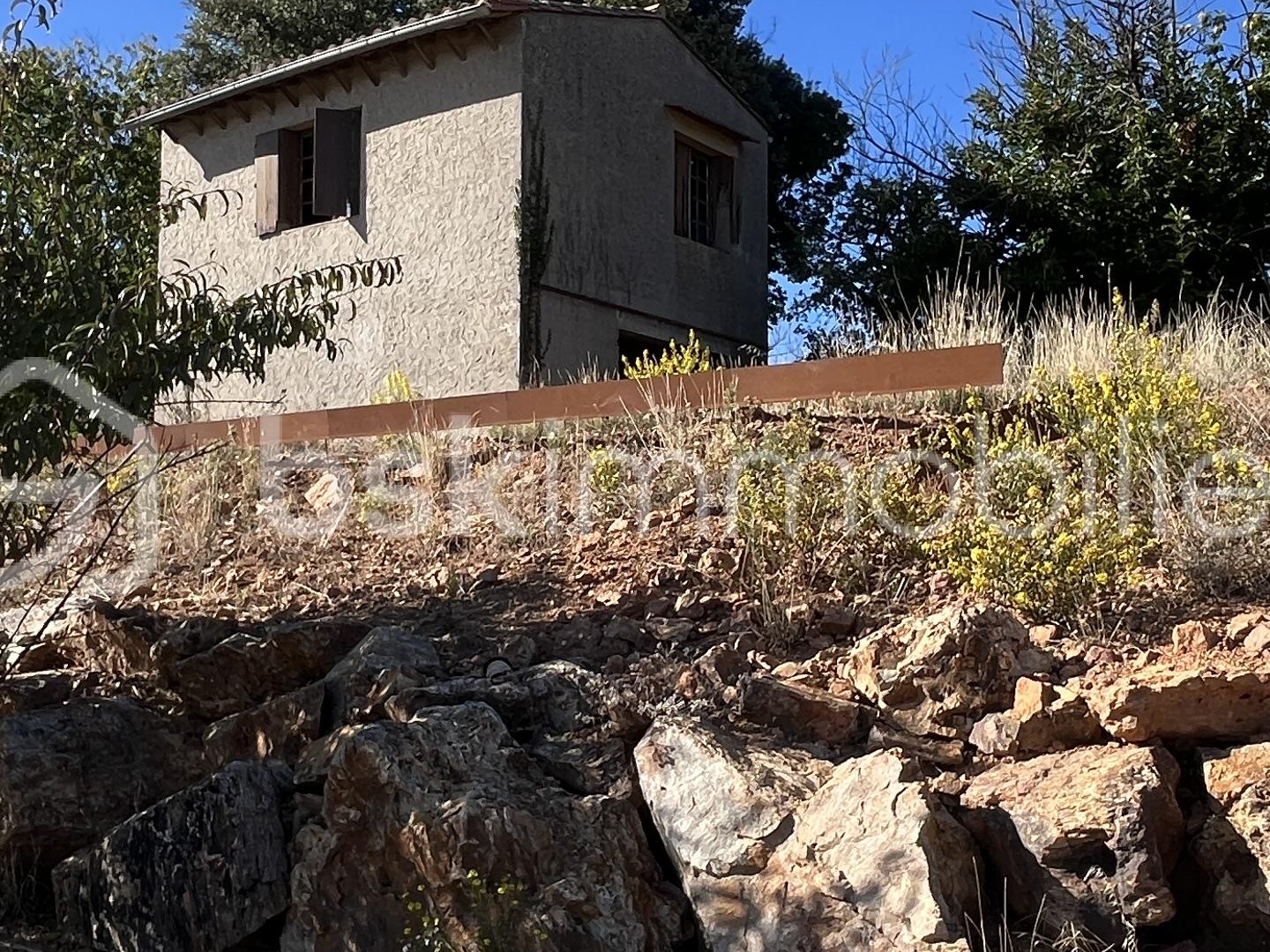 Terrain 94430 m²