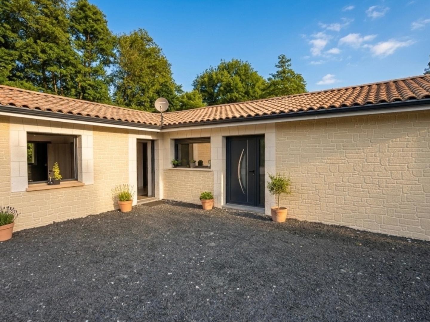 Maison à vendre - 6 pièces - 162m2 - Cavignac (33620)