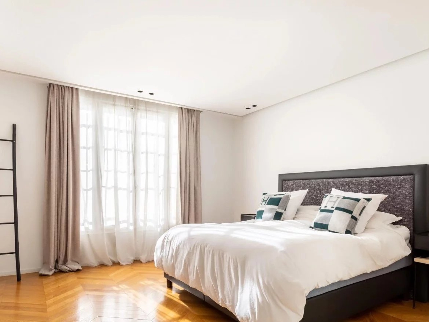 Appartement à vendre - 106m2 - Paris 16e (75016)