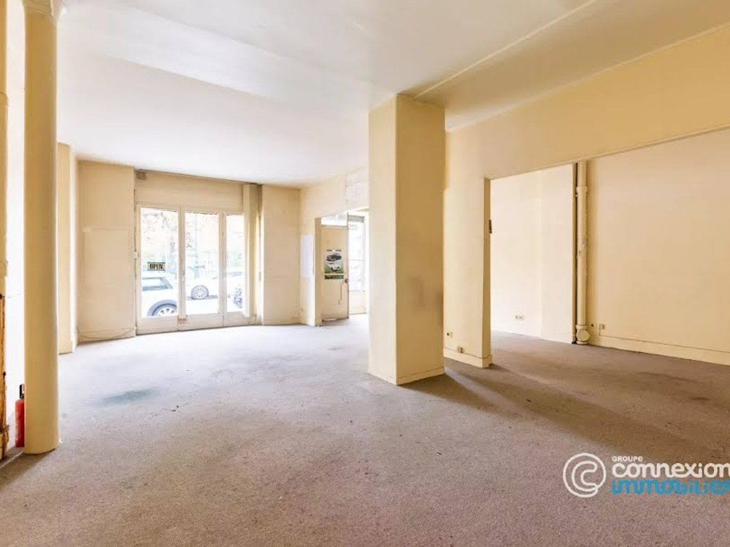 Local 1 pièce 59 m²