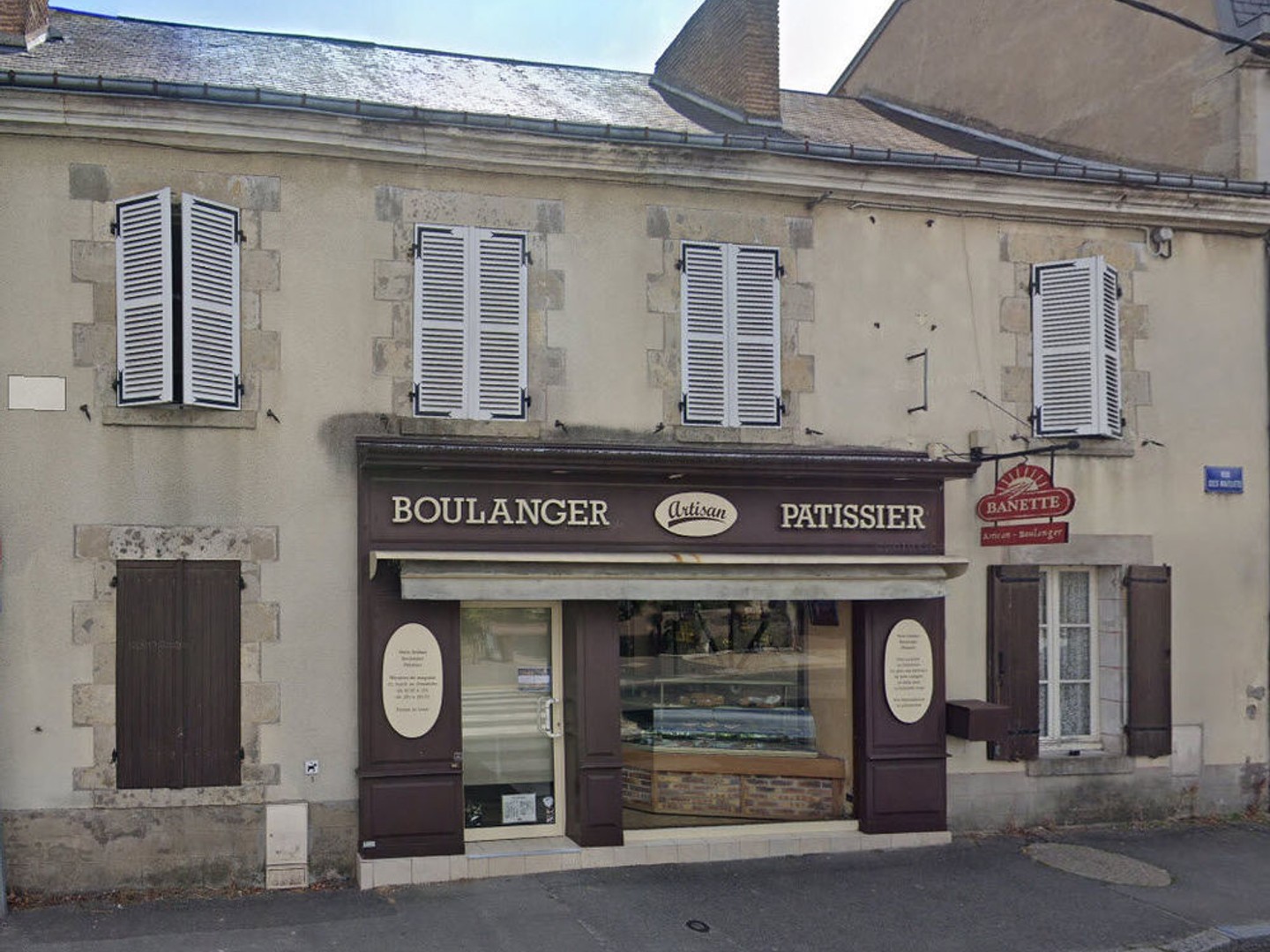 Local commercial Fay Aux Loges - 205 m²