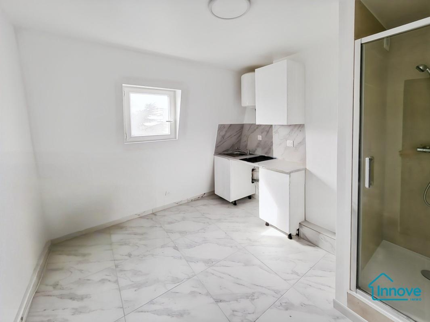 Appartement à vendre - 1 pièce - 7m2 - Paris 13e (75013)