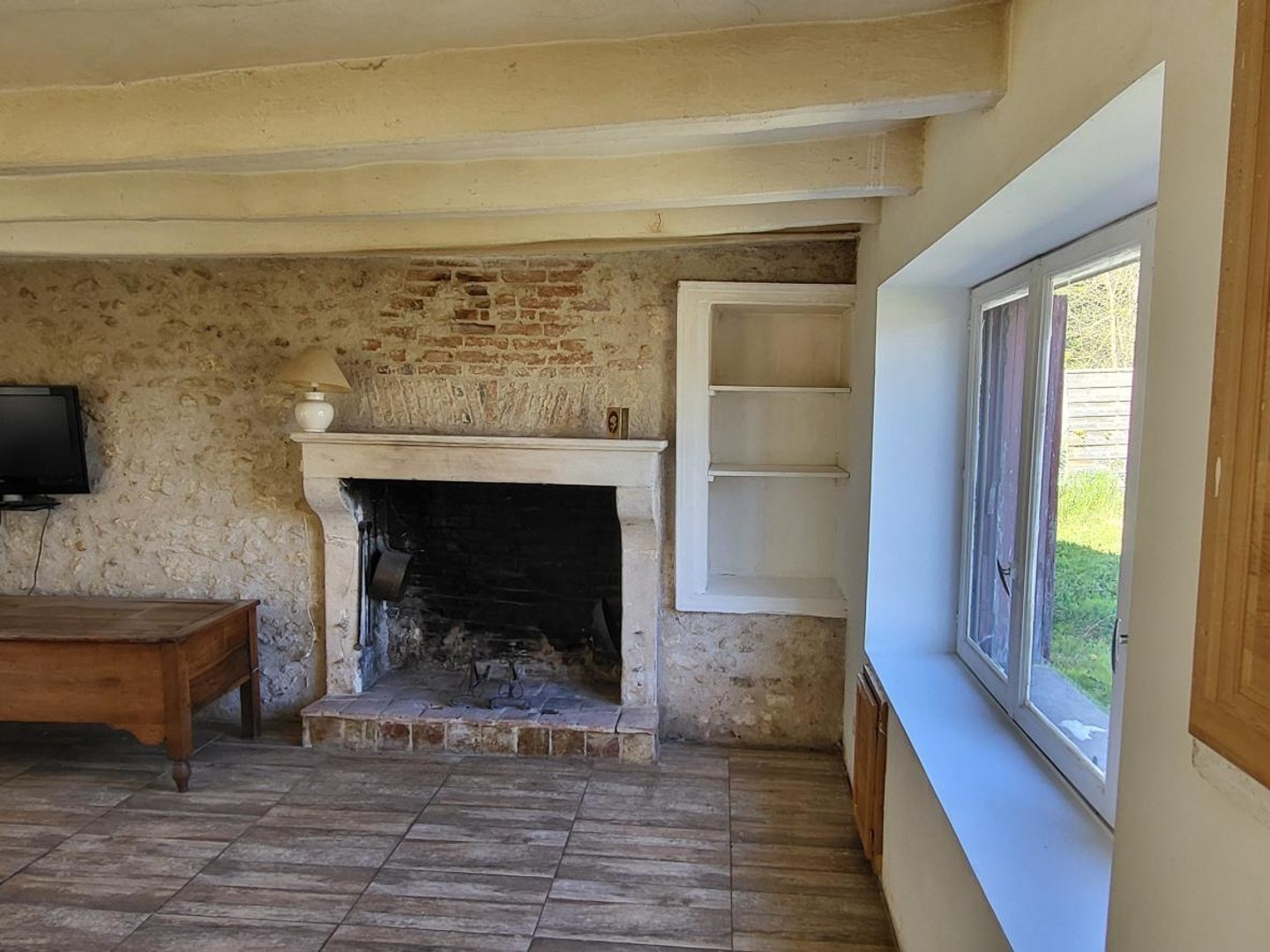 Maison de campagne intérieur rénové avec gout