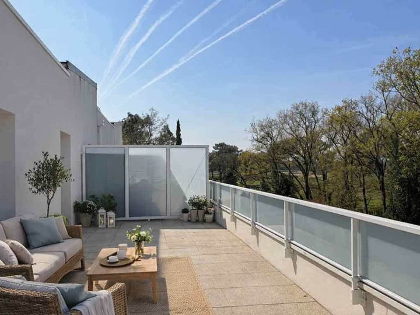 CHARMANT APPARTEMENT TERRASSE ASCENSEUR PARKING LE BOUSCAT