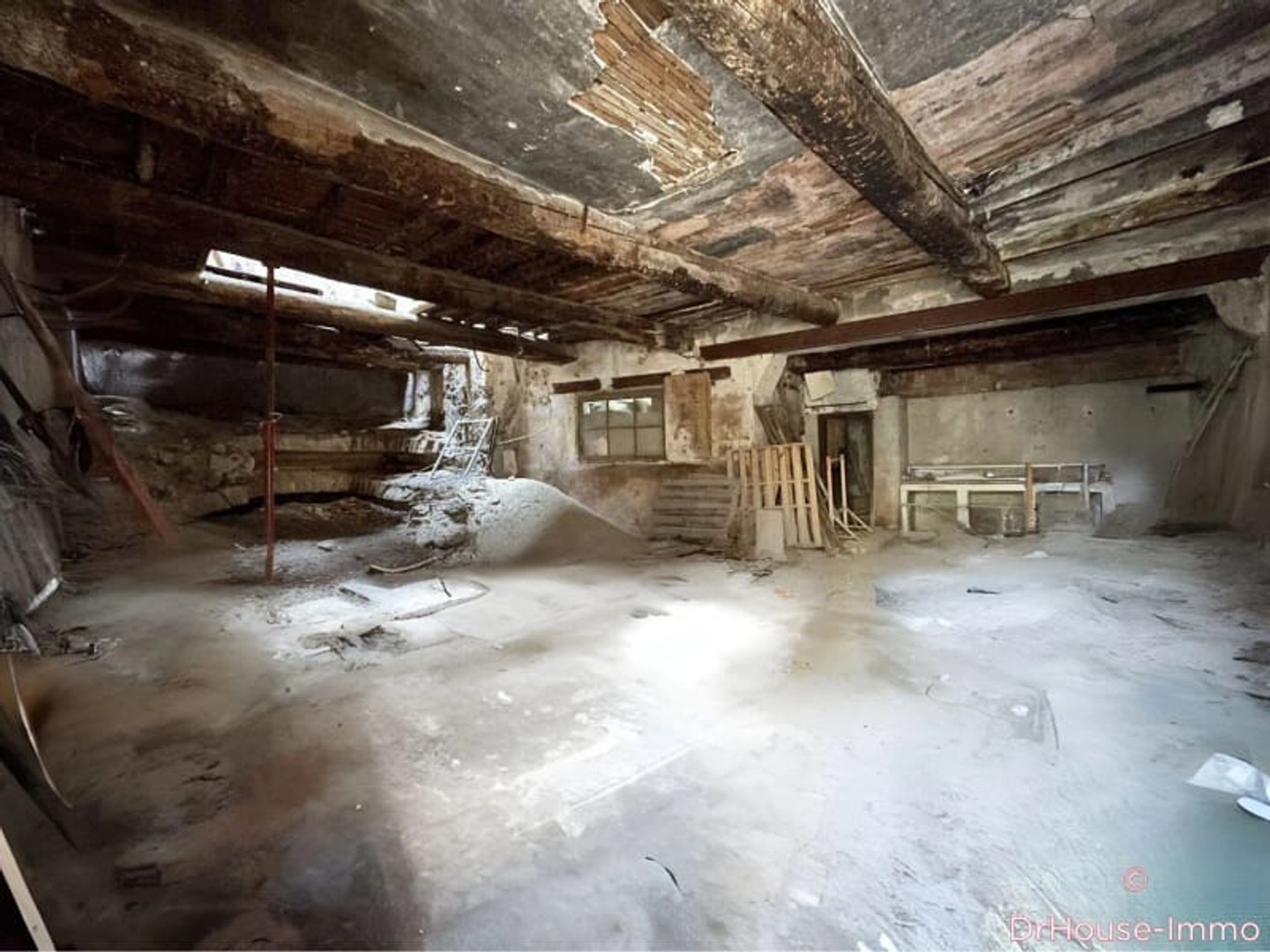 Immeuble à vendre - 80m2 - Bessan (34550)