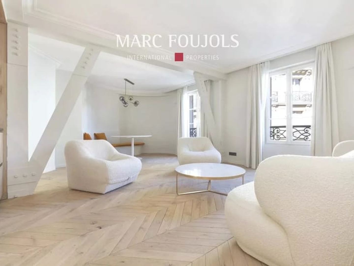 Appartement à vendre - 2 pièces - 62m2 - Paris 16e (75016)