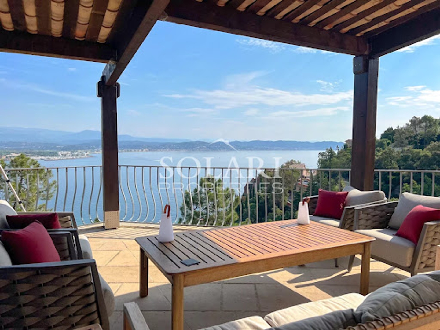 Villa 7 pièces 200 m²