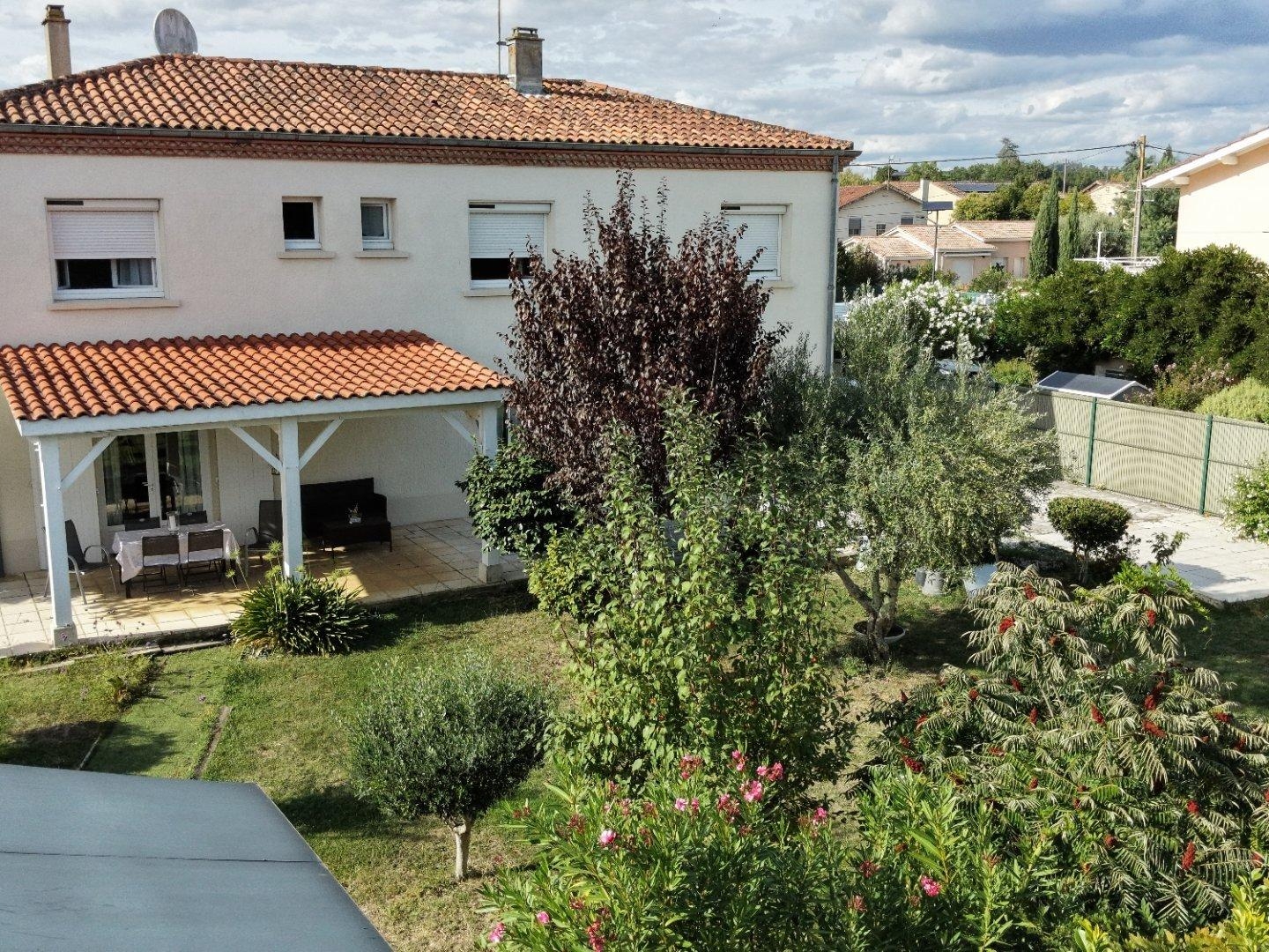 Maison à vendre - 7 pièces - 172m2 - Le Passage (47520)