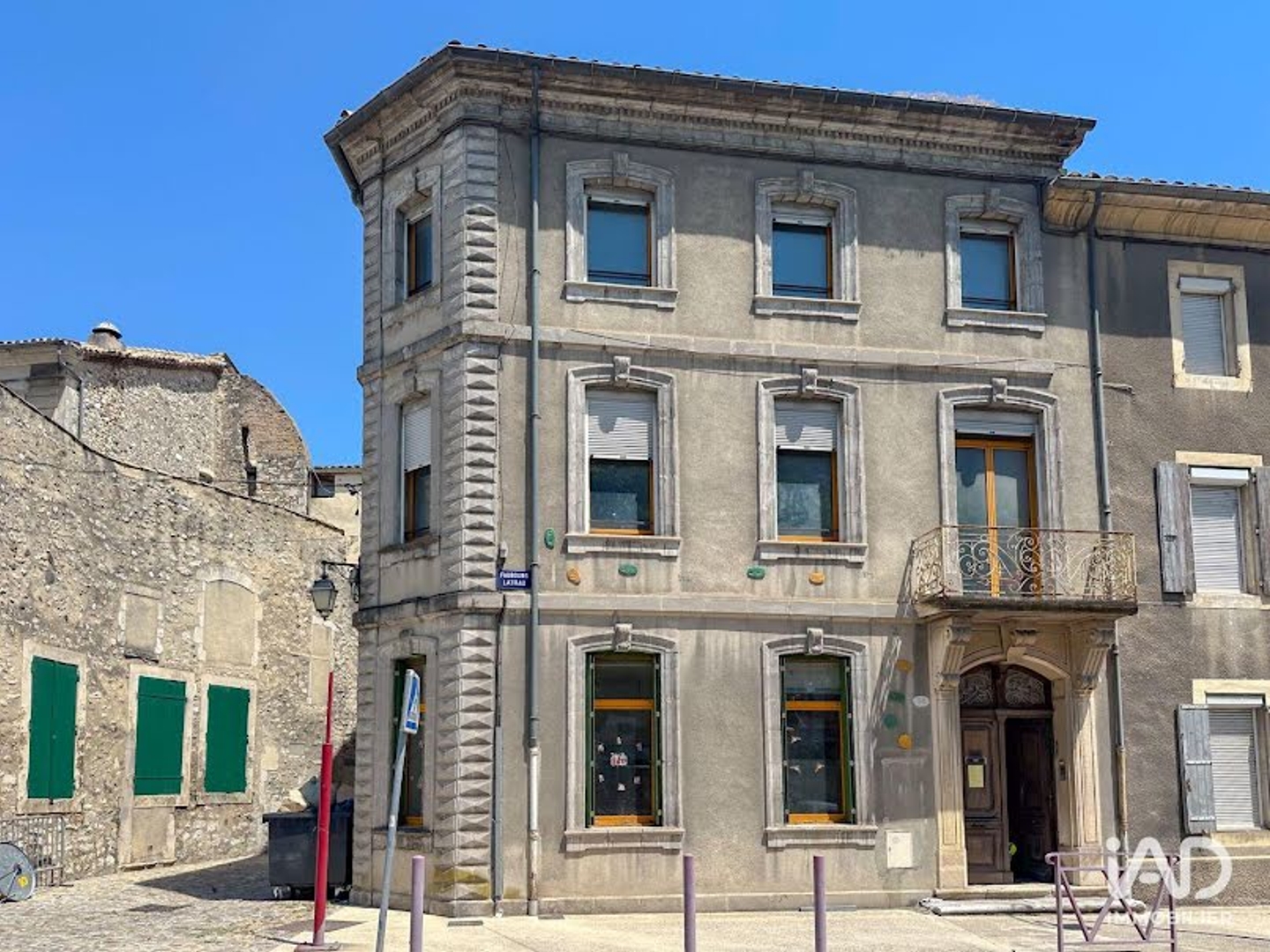 Immeuble 297 m²