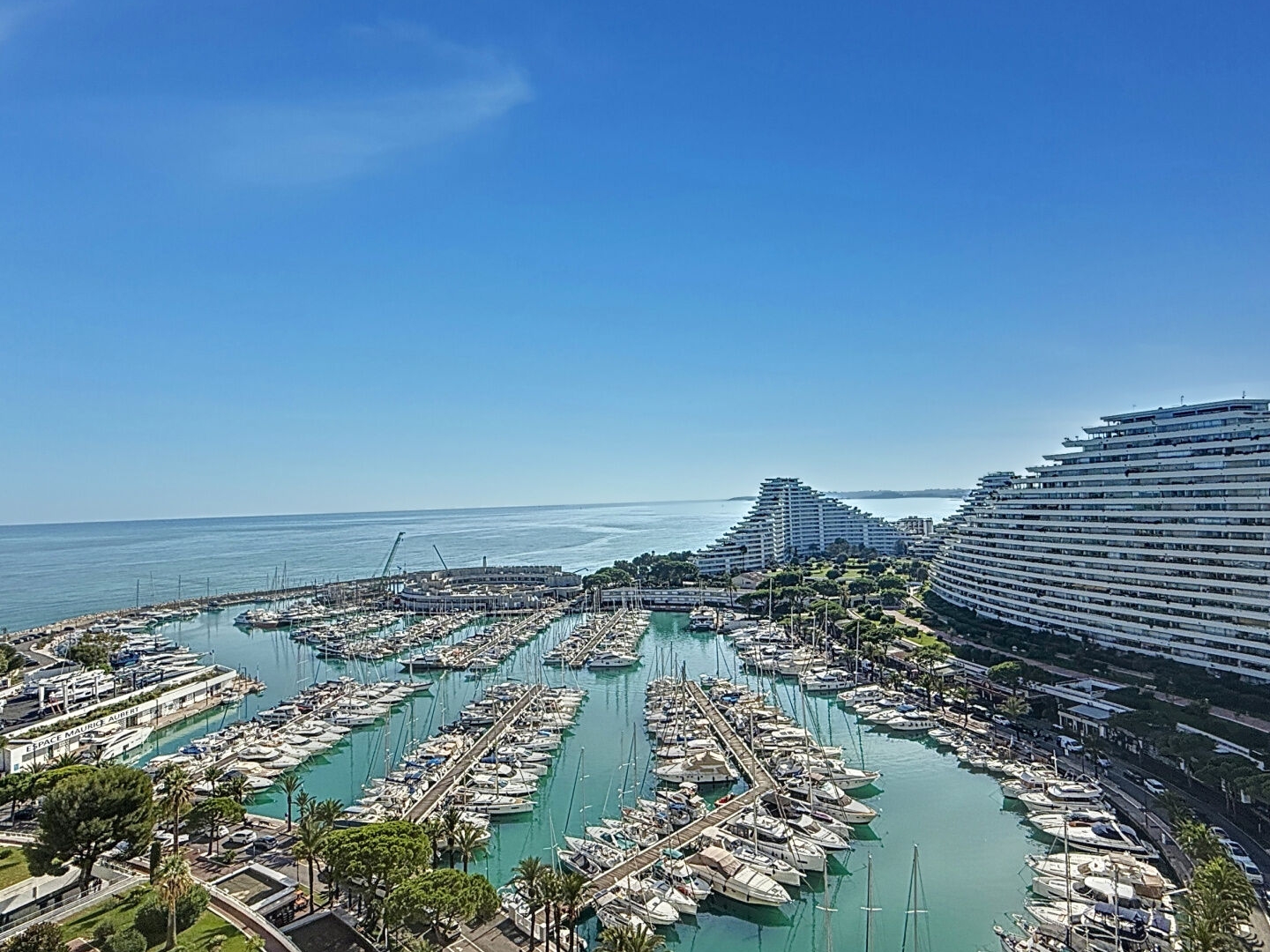 Appartement à vendre - 4 pièces - 93m2 - Villeneuve-Loubet (06270)