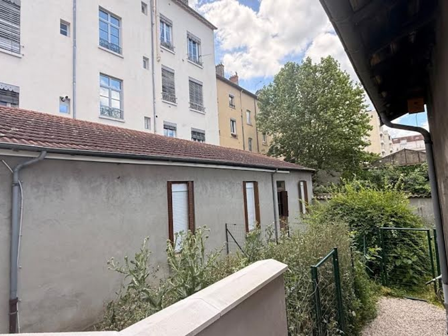 Locaux à vendre - 24m2 - Lyon 8e (69008)