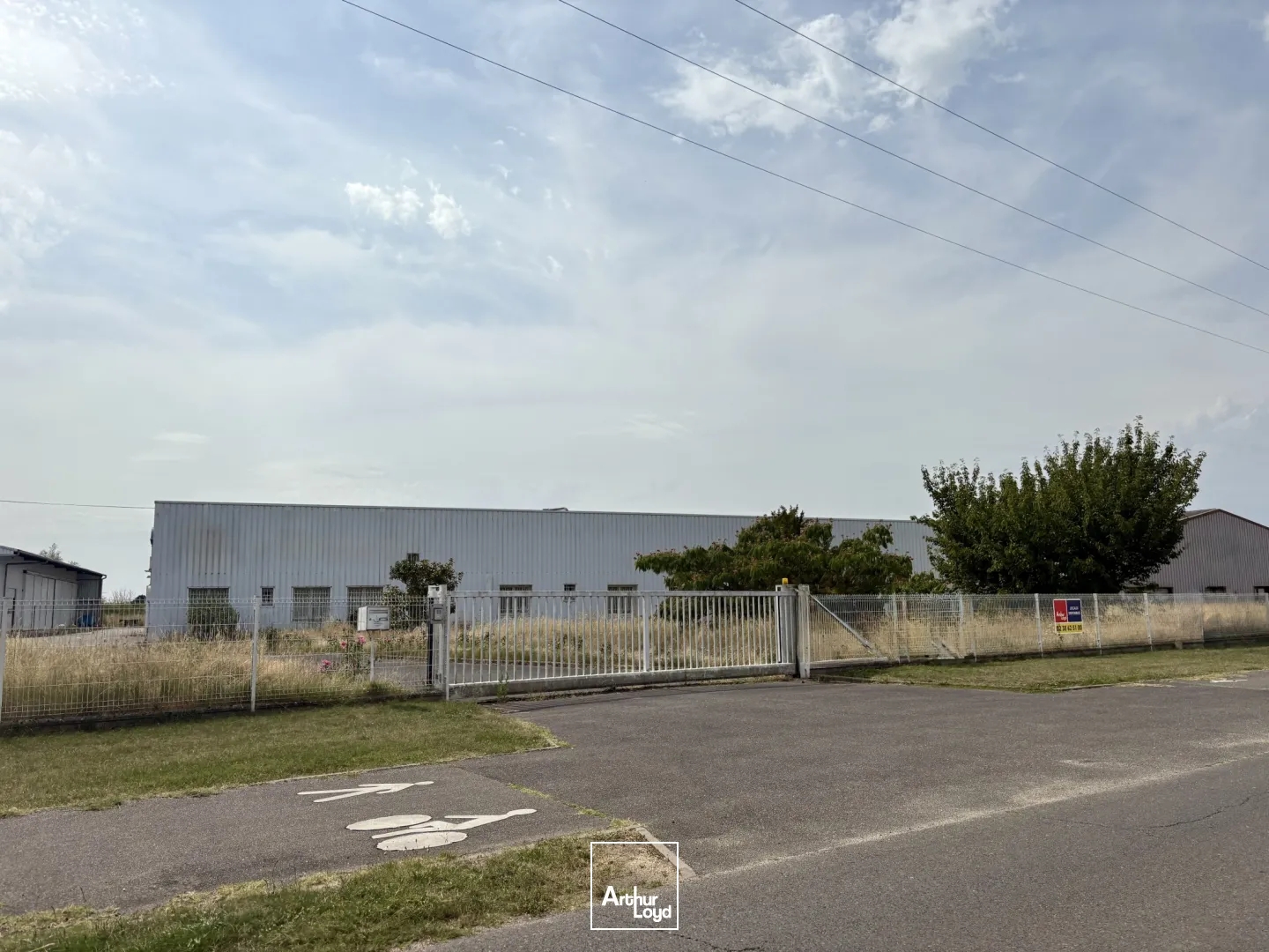 À vendre - Ensemble immobilier à usage industriel et commercial à Châtillon-sur-Loire (45)