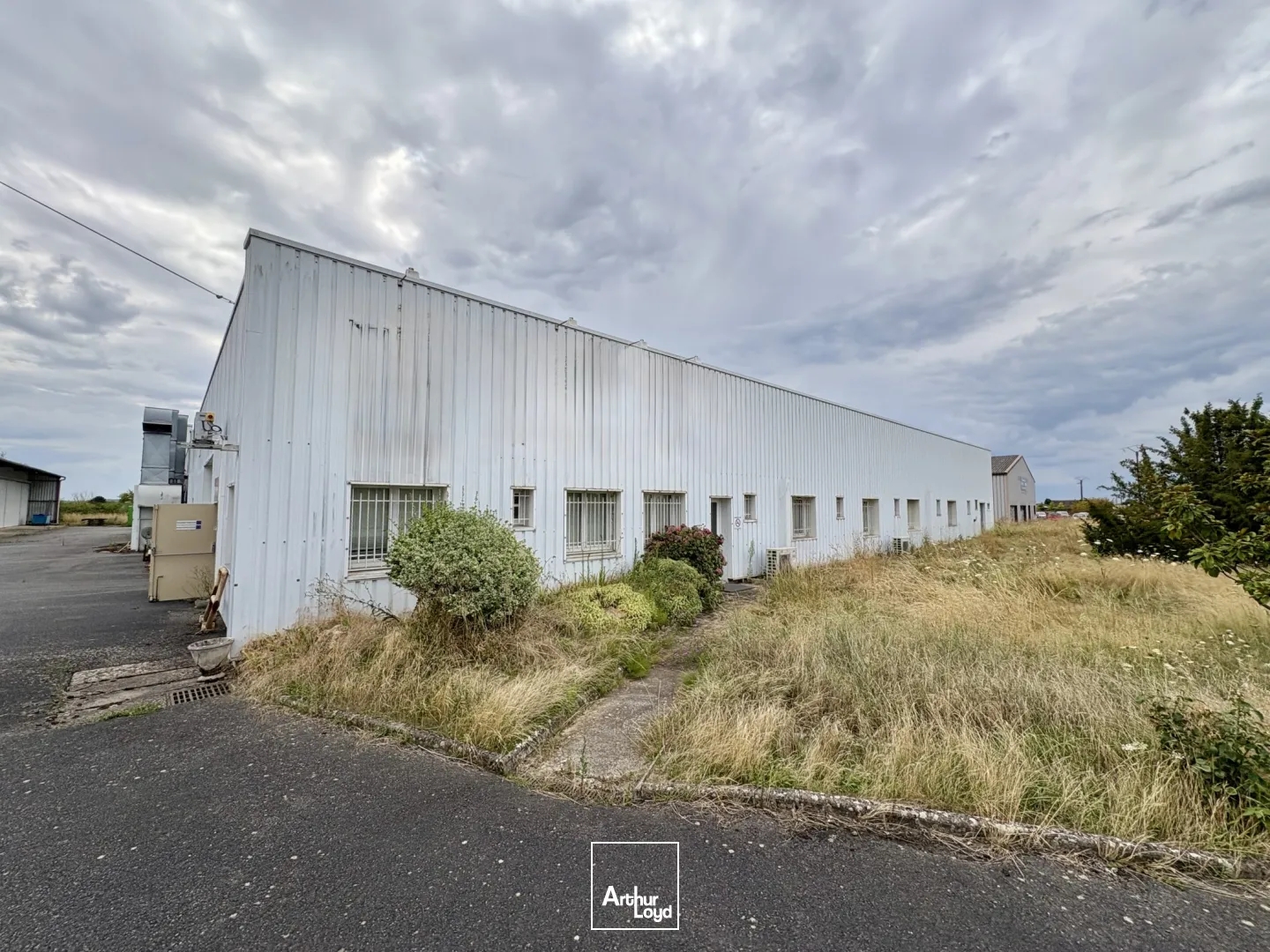 Immeuble à vendre - 3377m2 - Châtillon-Sur-Loire (45360)