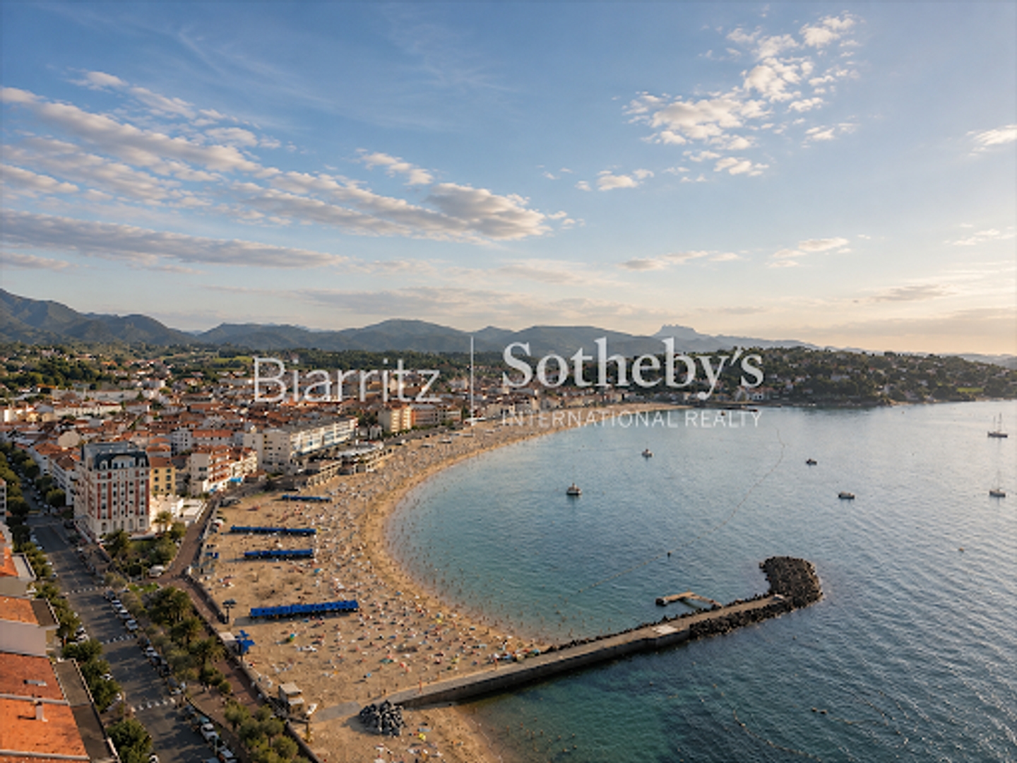 Appartement à vendre - 6 pièces - 200m2 - Saint-Jean-De-Luz (64500)