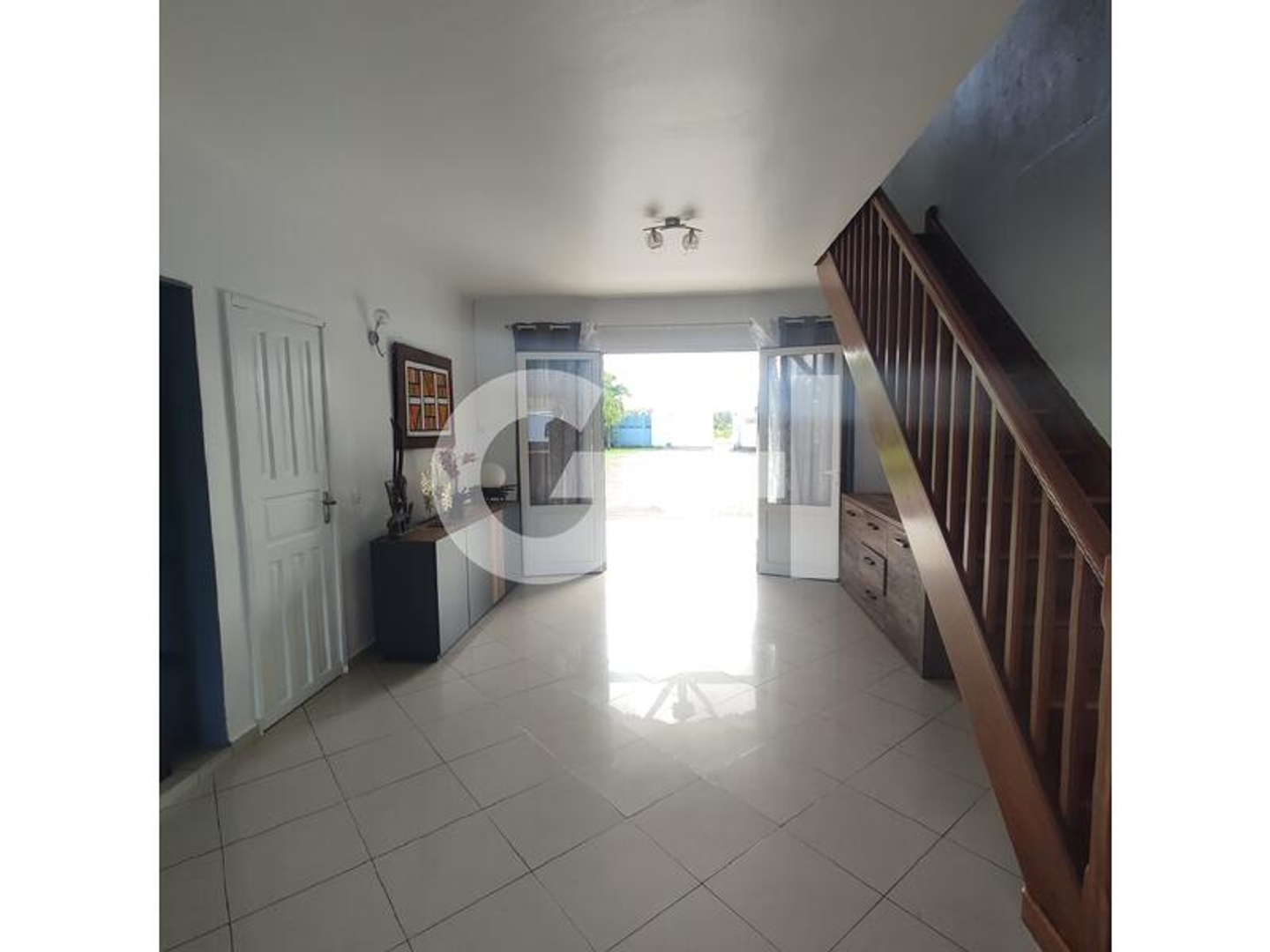 Immeuble à vendre - 10 pièces - 326m2 - Sainte-Anne (97180)