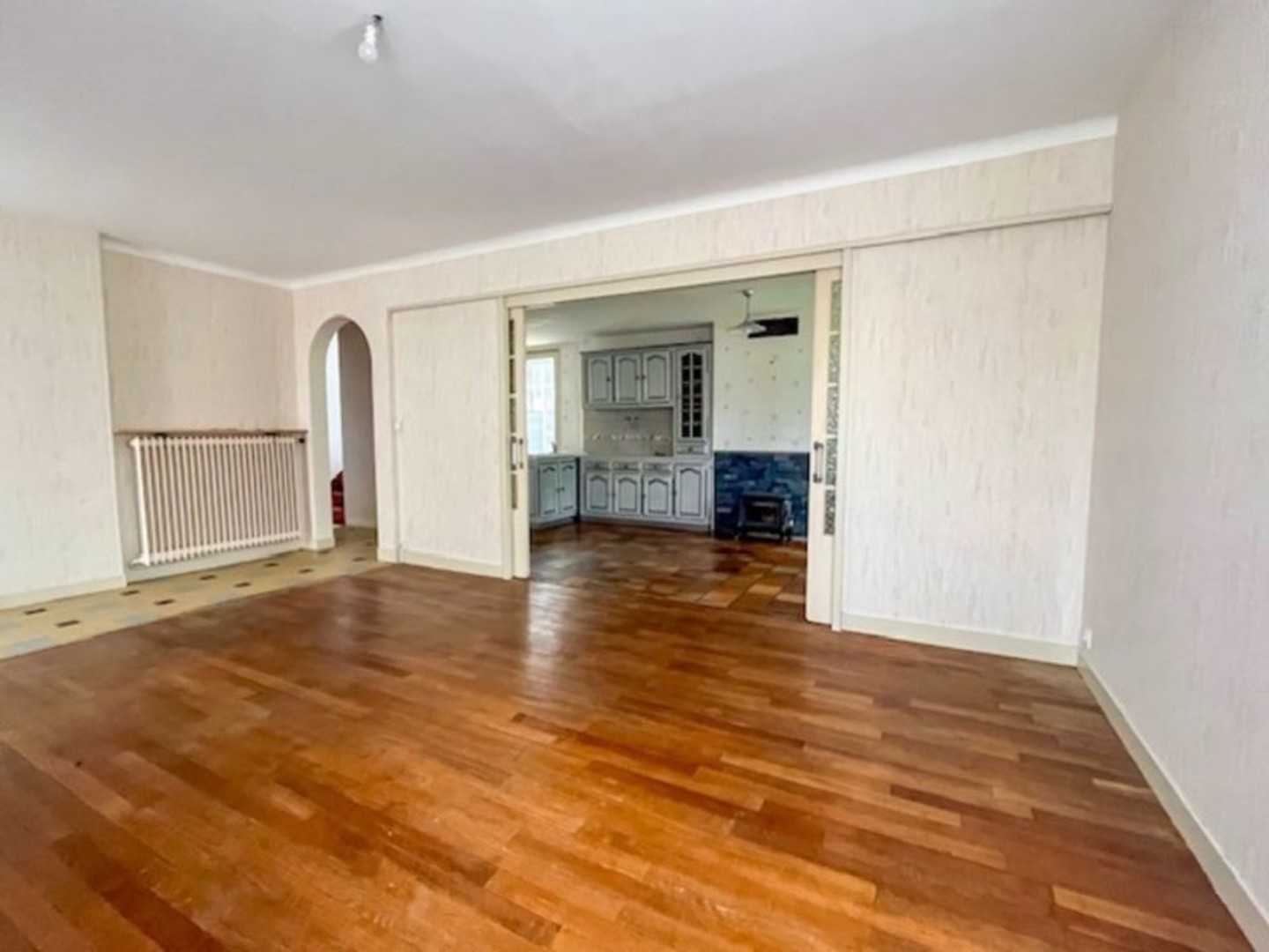 Maison à vendre - 6 pièces - 121m2 - Airvault (79600)
