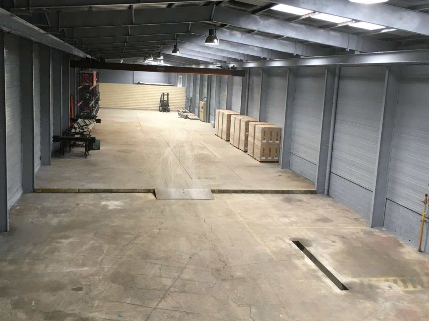 À vendre local industriel 1300m² au Creusot