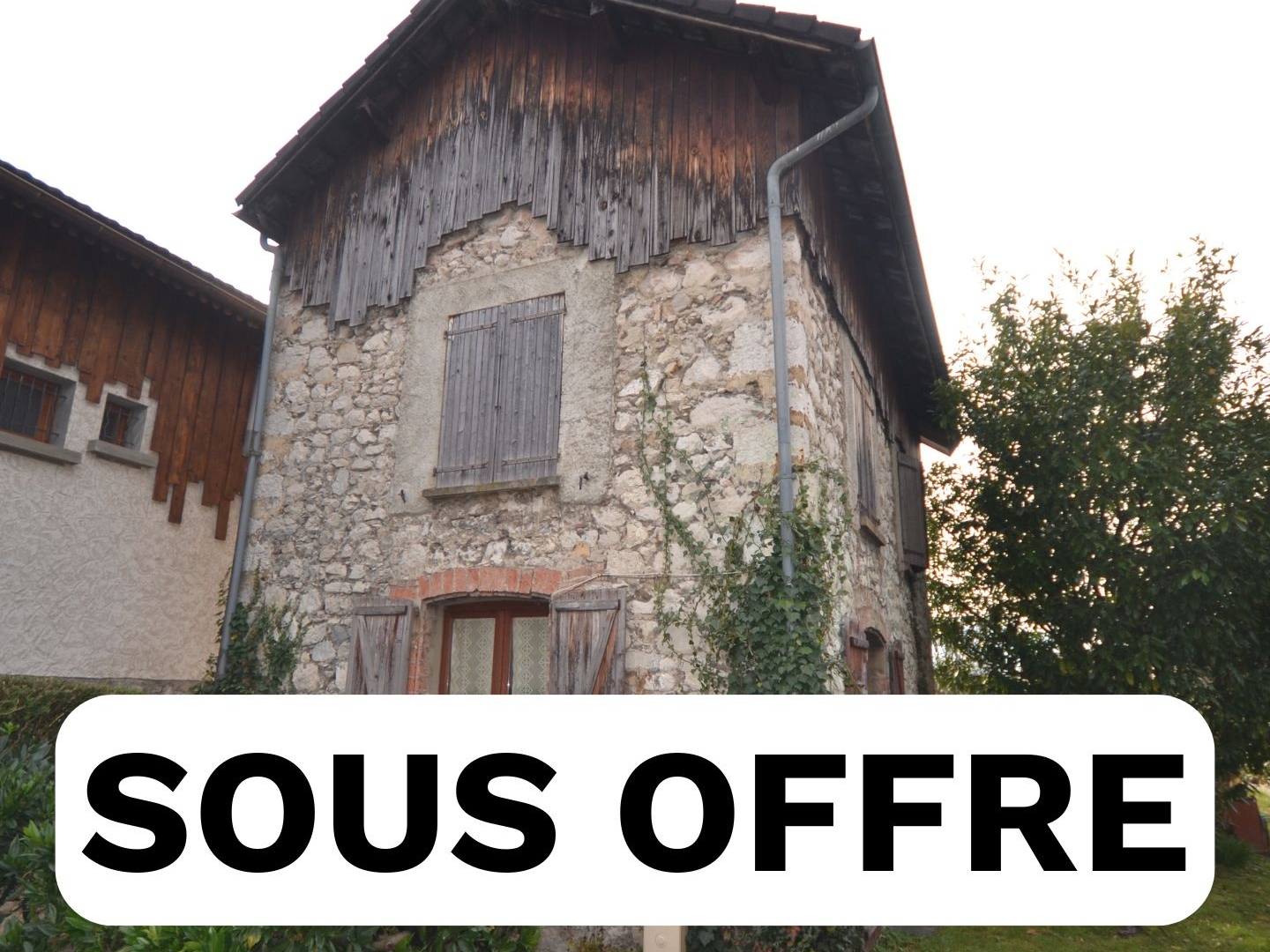 VIAGER OCCUPE SUR UNE TETE - Maison à rénover sur Saint-Ismier au calme avec jardin
