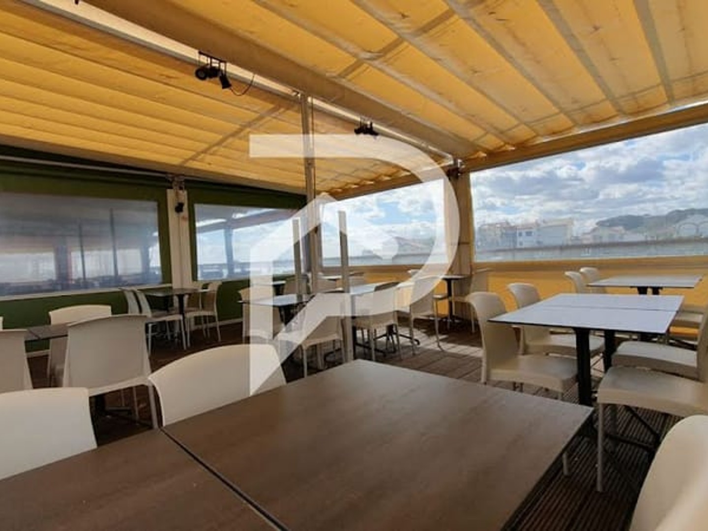 Magasin à vendre - 4 pièces - 70m2 - Agde (34300)
