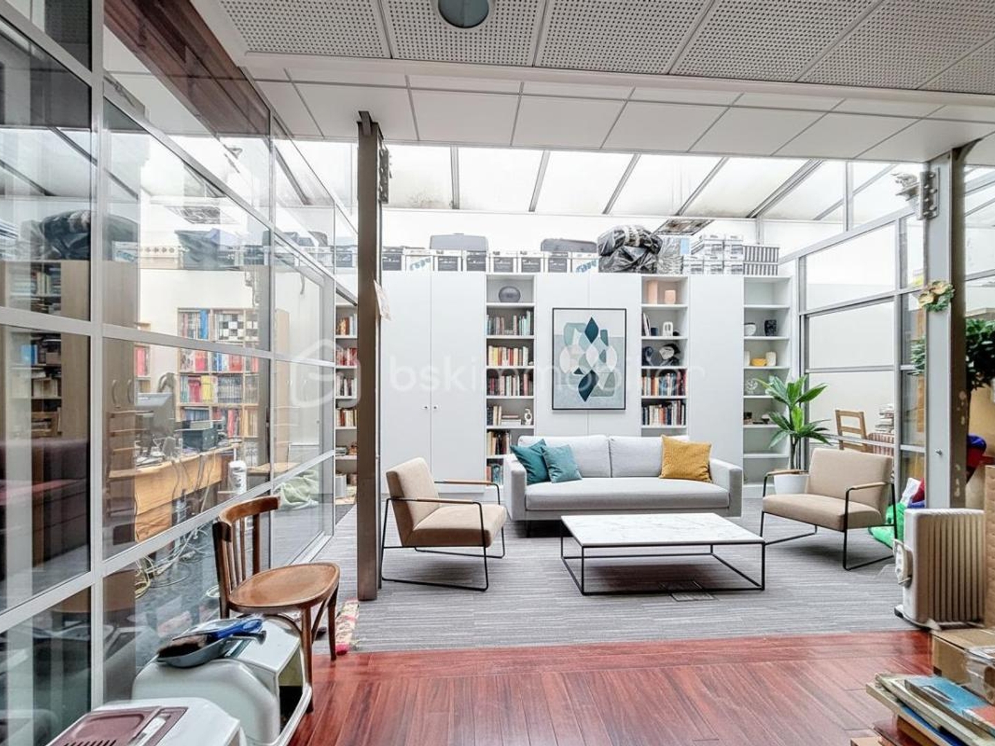 LOFT