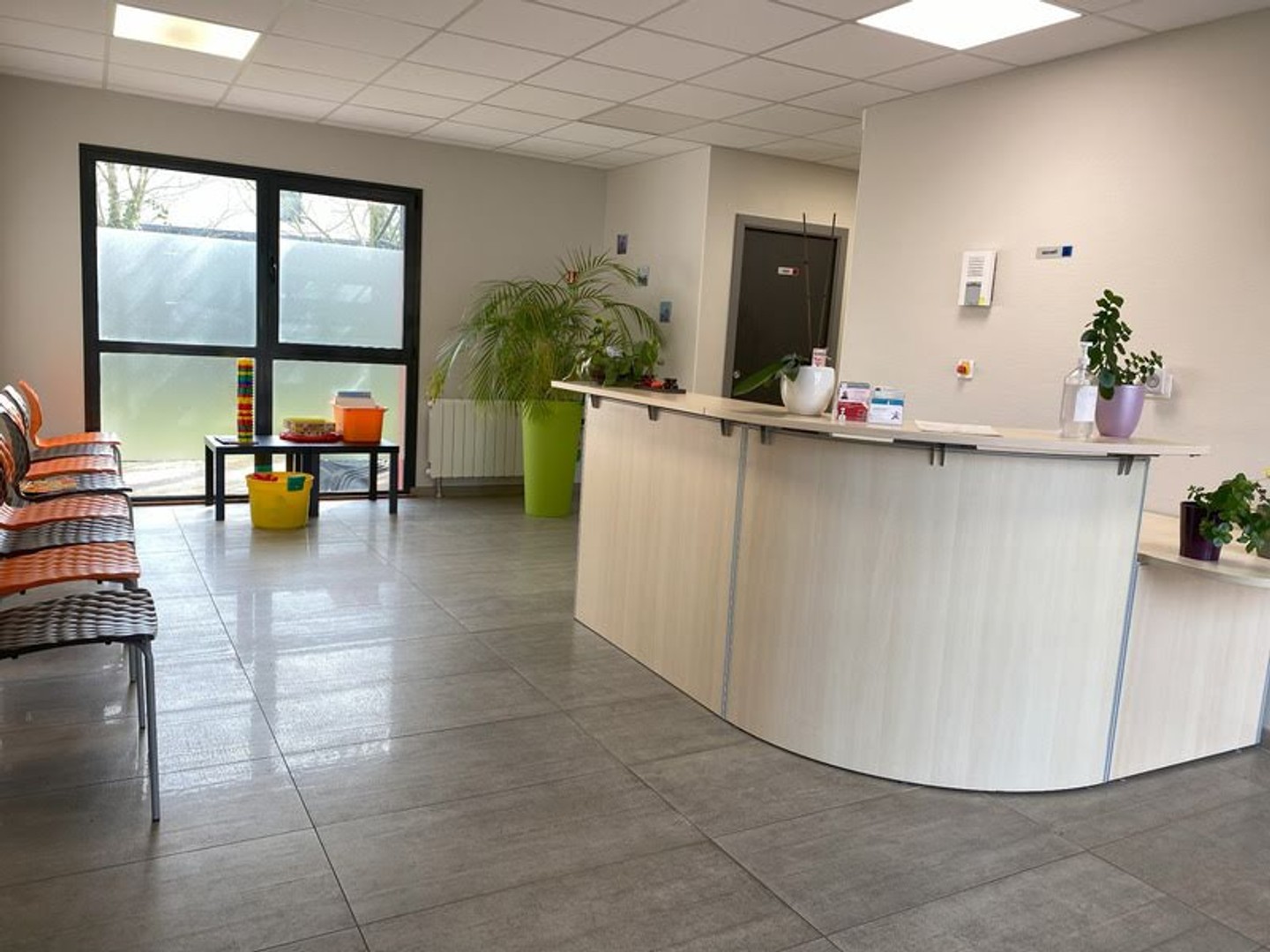 Local 7 pièces 337 m²