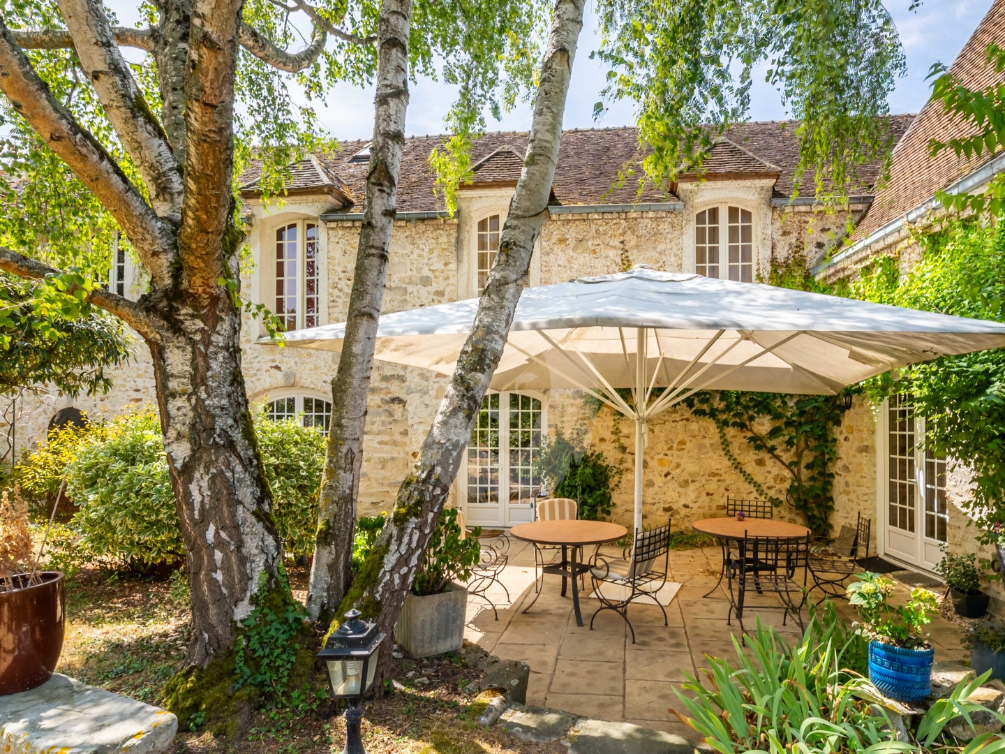 Maison 2 pièces 310 m²