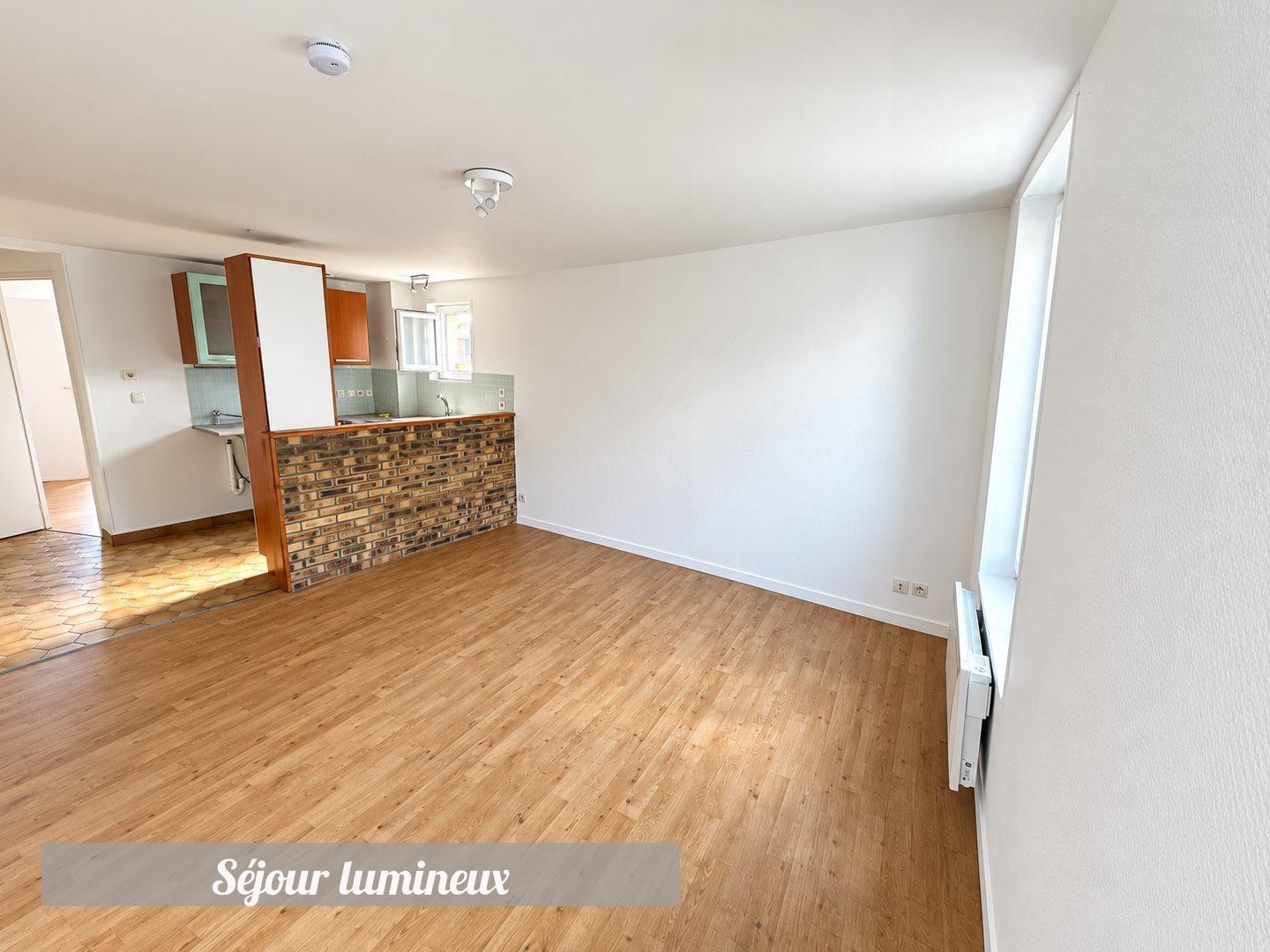 Appartement à vendre - 2 pièces - 34m2 - Roissy-En-France (95700)