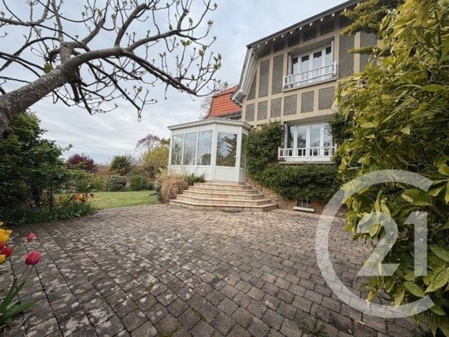 Maison 5 pièces 142 m²