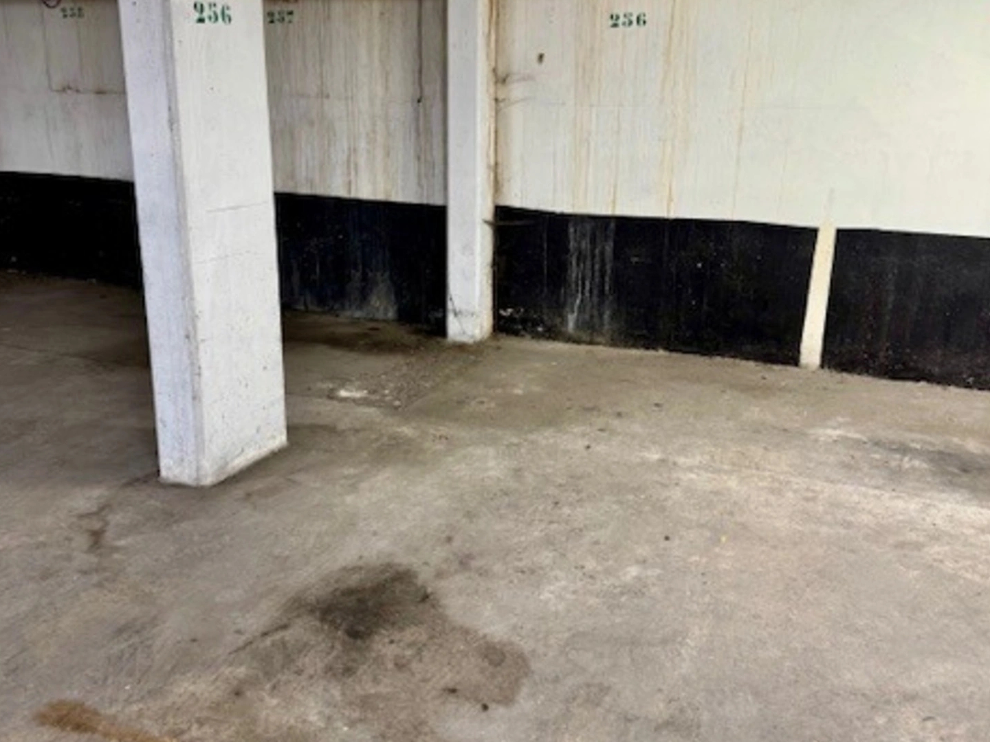 - 75013 PARIS - METRO GLACIERE - BD AUGUSTE BLANQUI - EMPLACEMENT PARKING -
