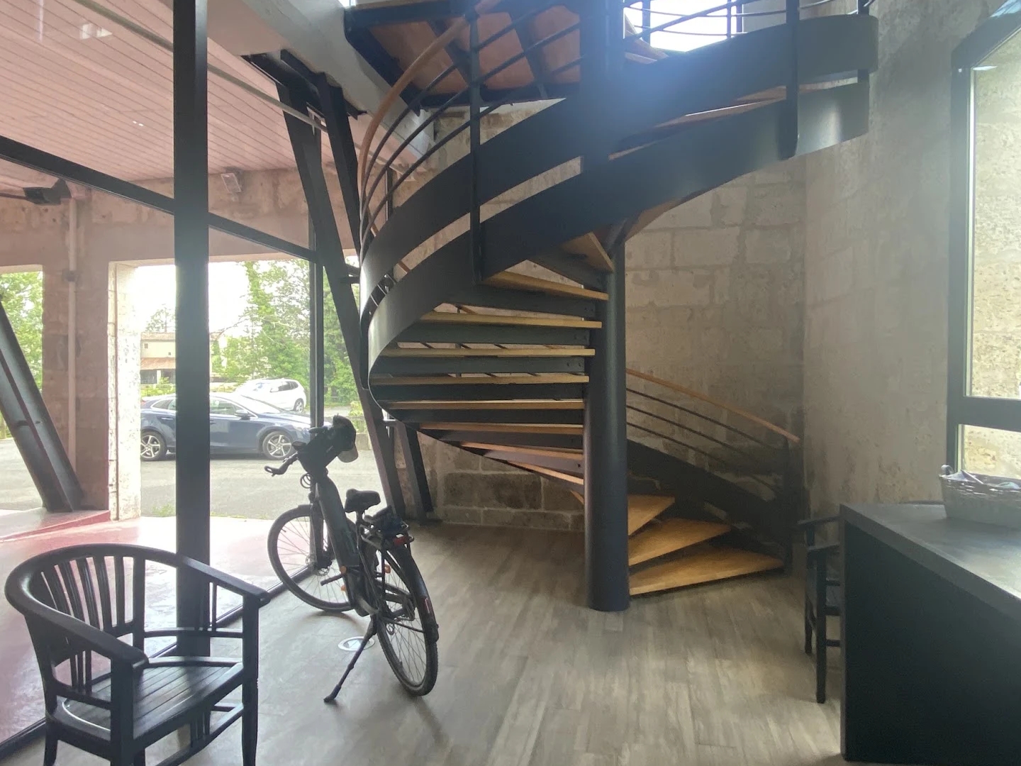 Maison à vendre - 1 pièce - 193m2 - Gond-Pontouvre (16160)