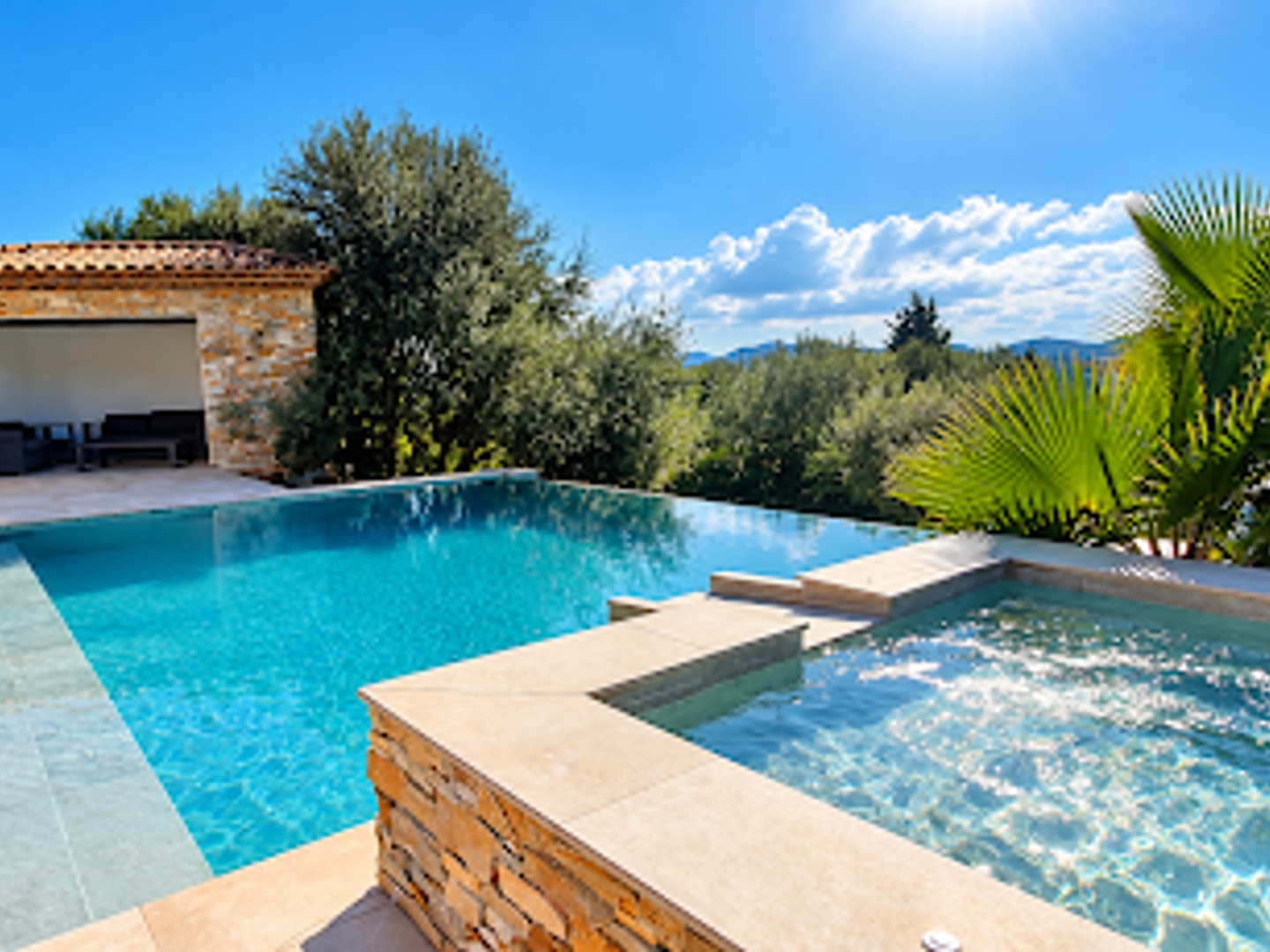 Maison à vendre - 5 pièces - 160m2 - Les Arcs (83460)