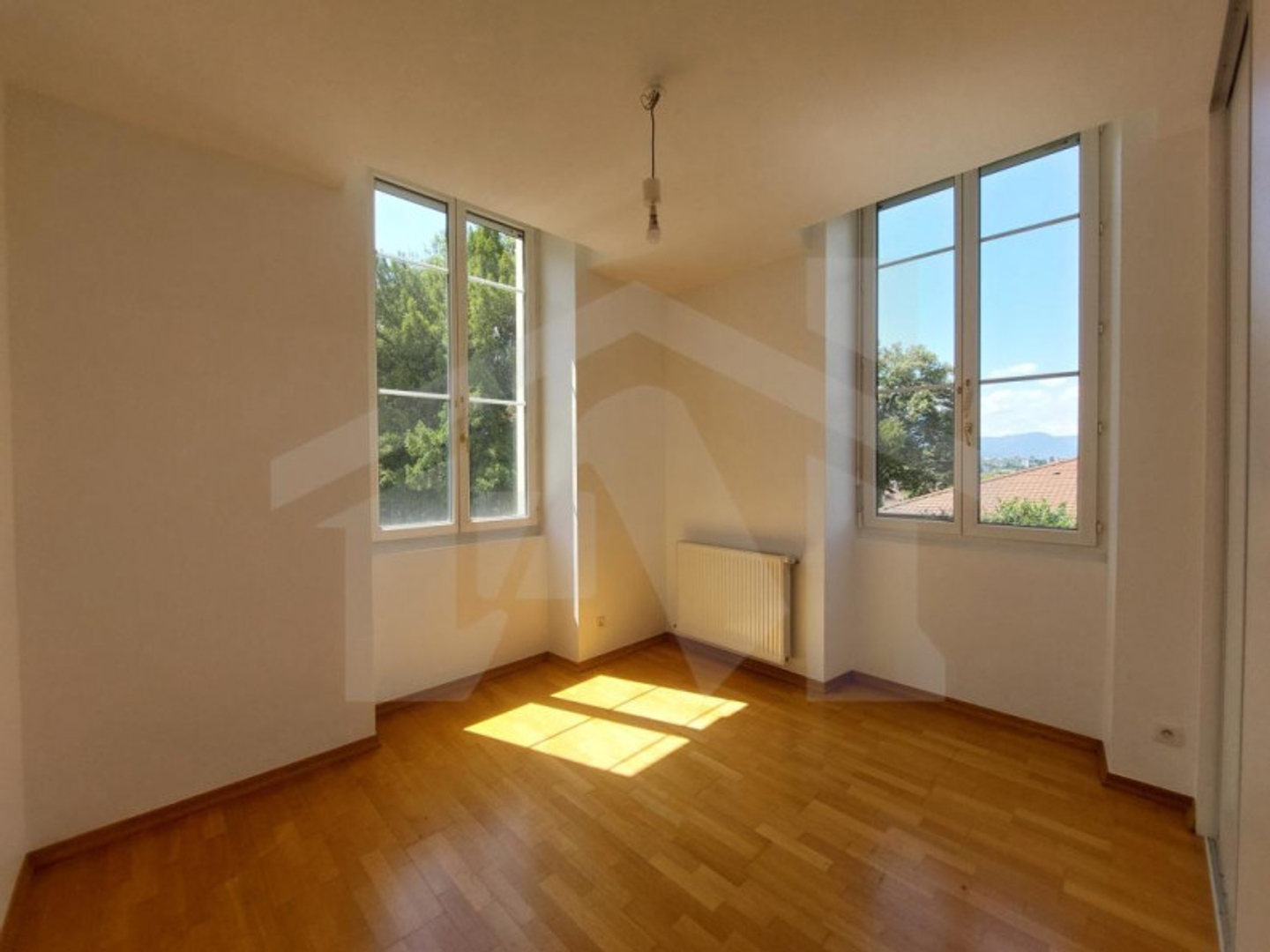 Appartement à vendre - 4 pièces - 109m2 - Poisat (38320)