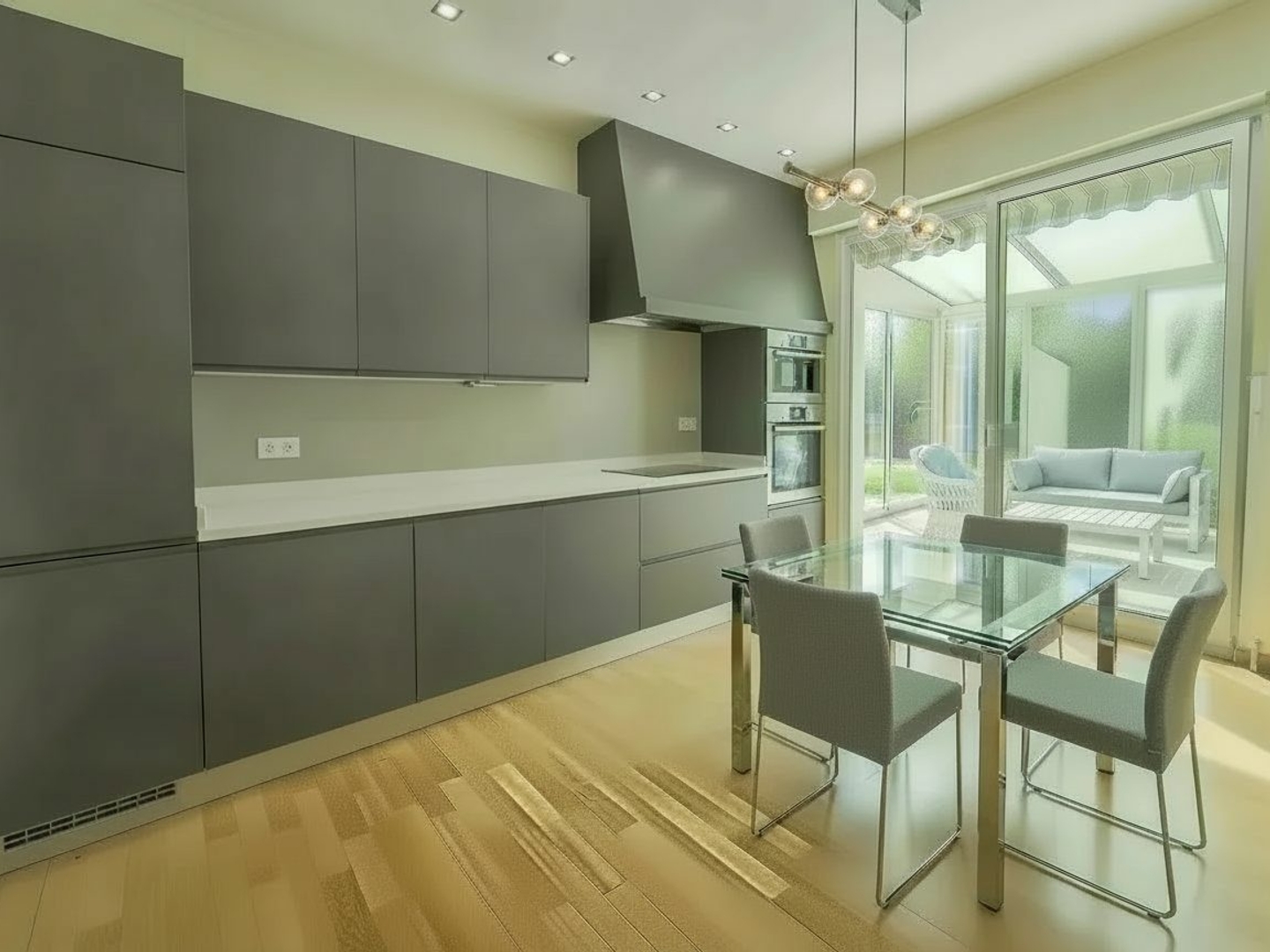 Immeuble à vendre - 9 pièces - 235m2 - Joué-Lès-Tours (37300)