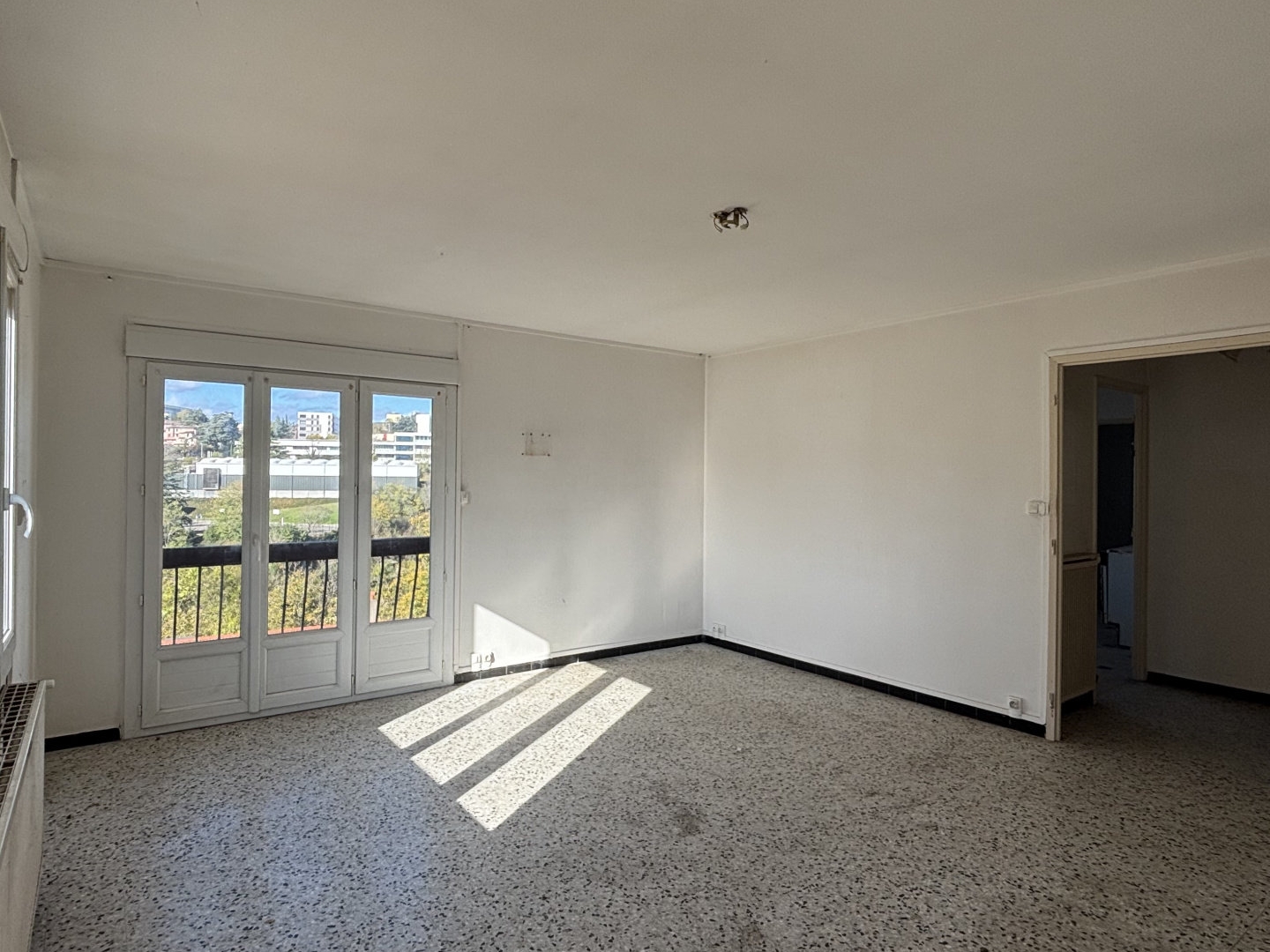 Appartement T4 de 100 m2 à rénover