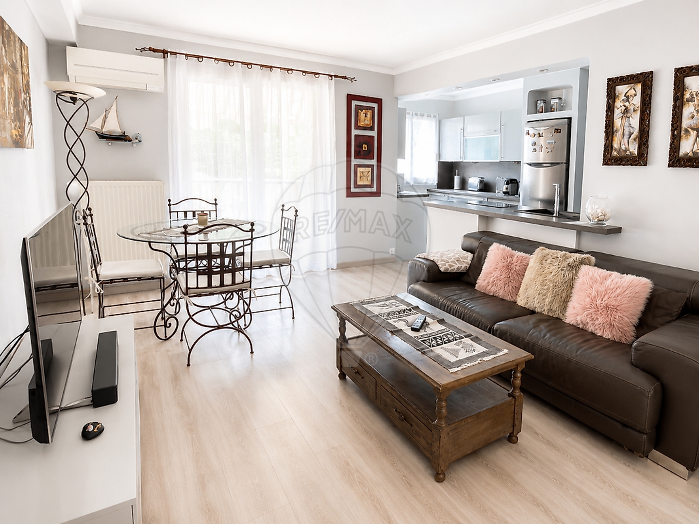 Appartement à vendre - 3 pièces - Saint-Laurent-Du-Var (06700)