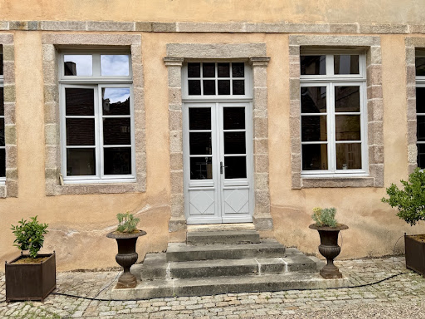 Maison à vendre - 16 pièces - 375m2 - Autun (71400)