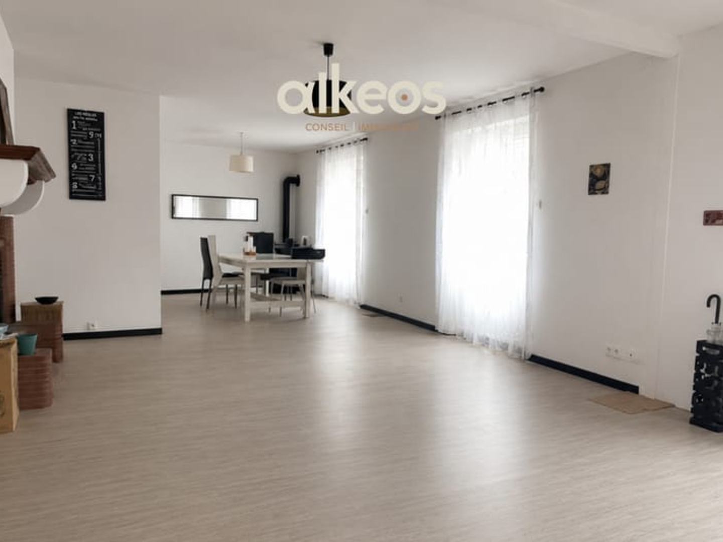 Maison de caractère avec ancienne boutique | 231 m2 | Grange & terrasses