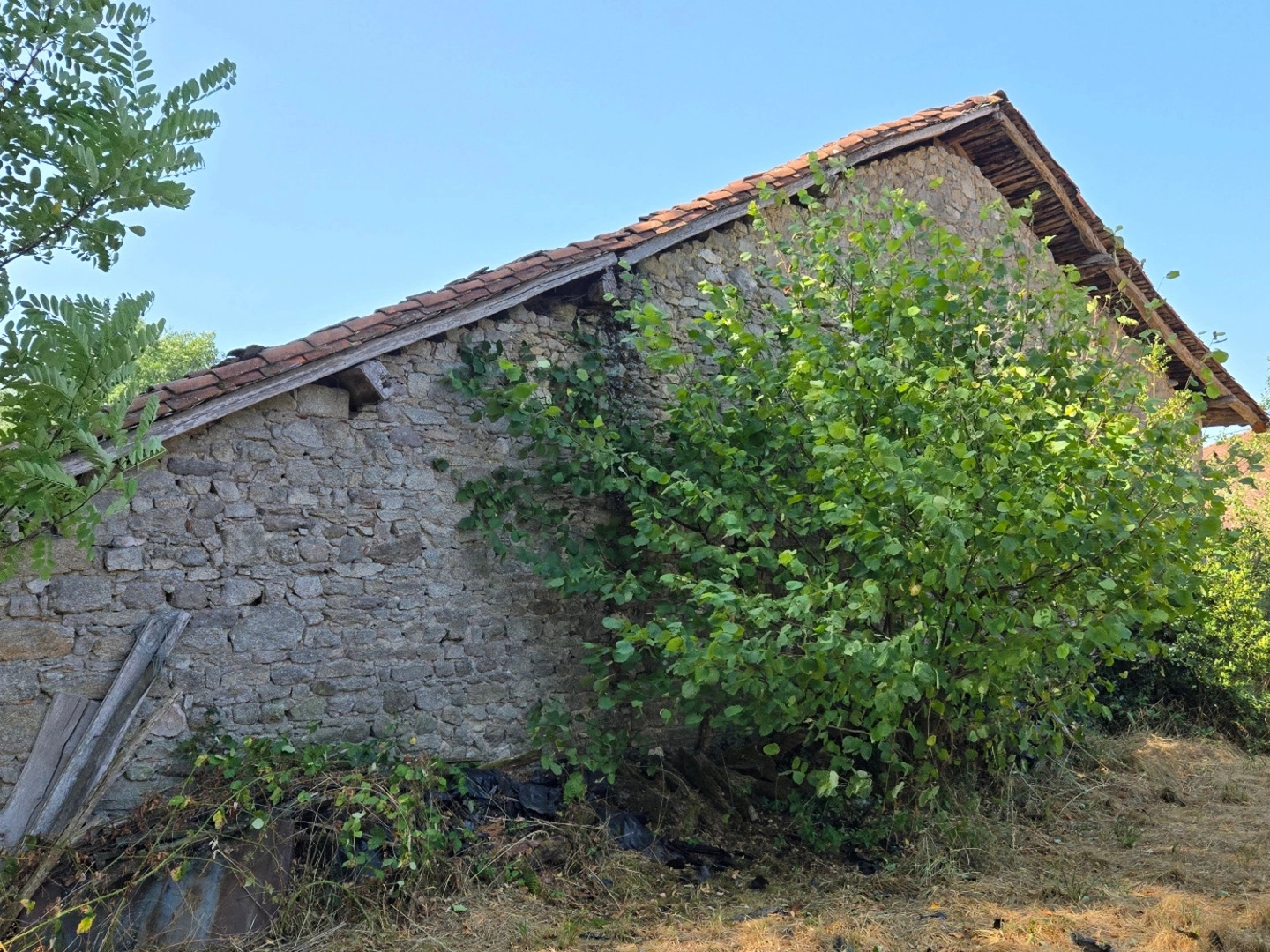 Maison à vendre - 1 pièce - 120m2 - Oradour-Sur-Glane (87520)