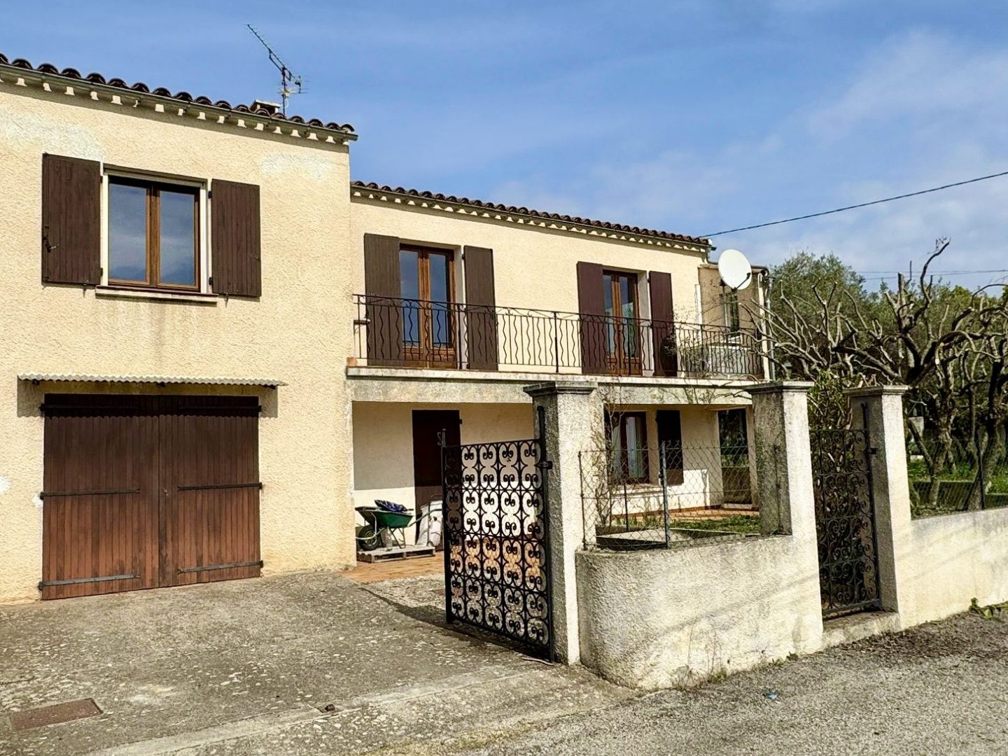 Maison avec jardin, piscine, vue splendide