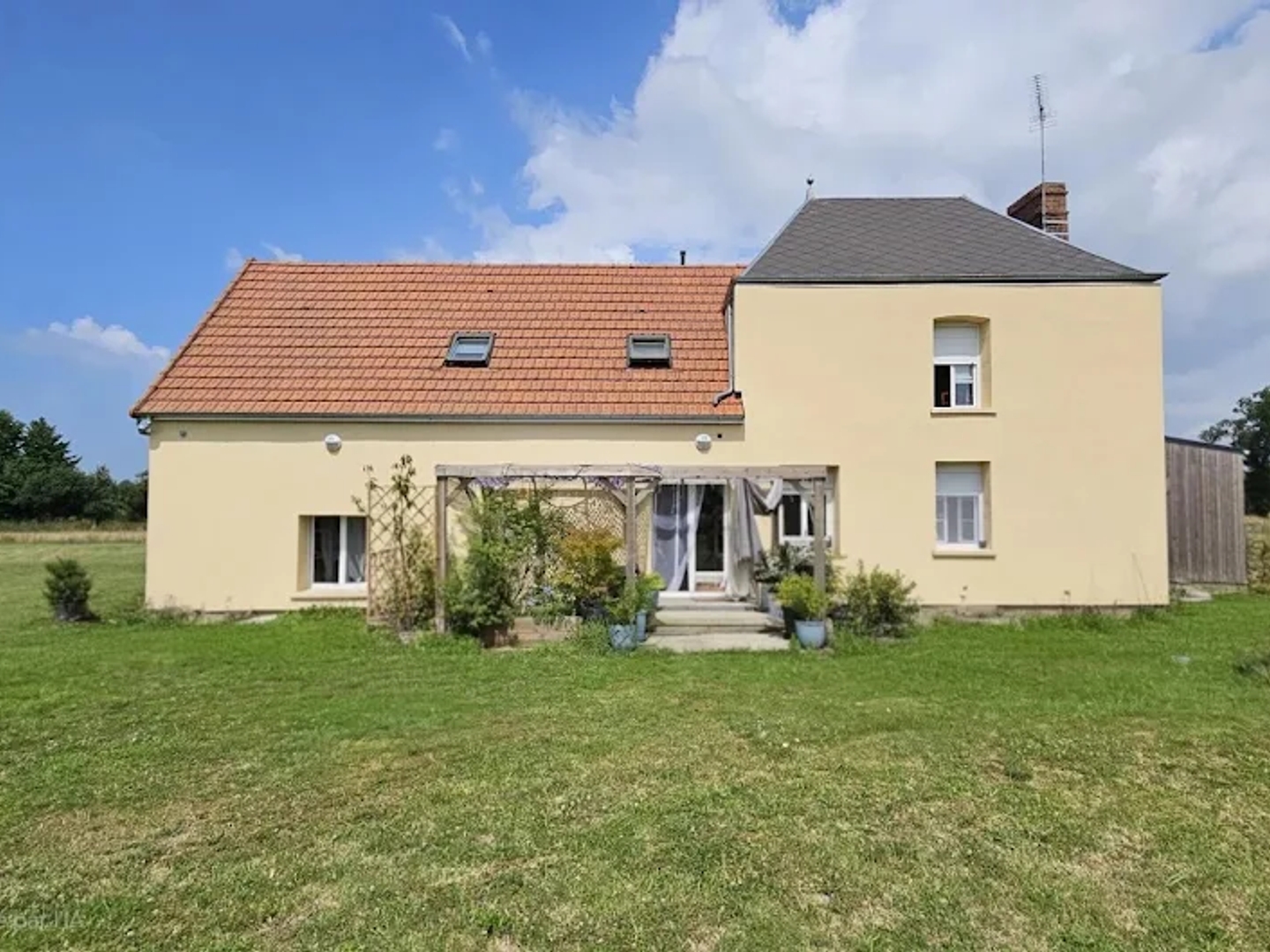Maison 12 pièces 305 m²