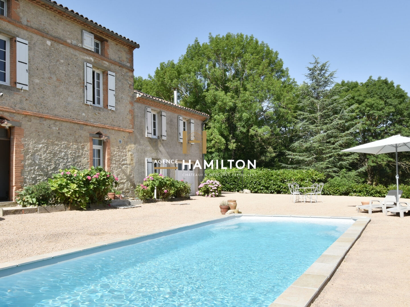 Maison à vendre - 7 pièces - 239m2 - Lavaur (81500)