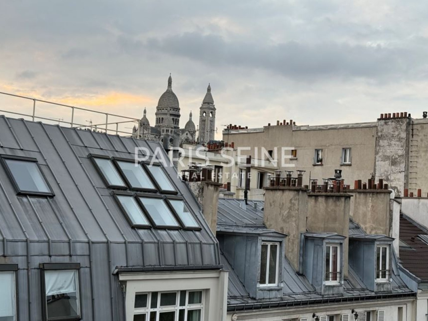 Paris Seine - DERNIER ETAGE