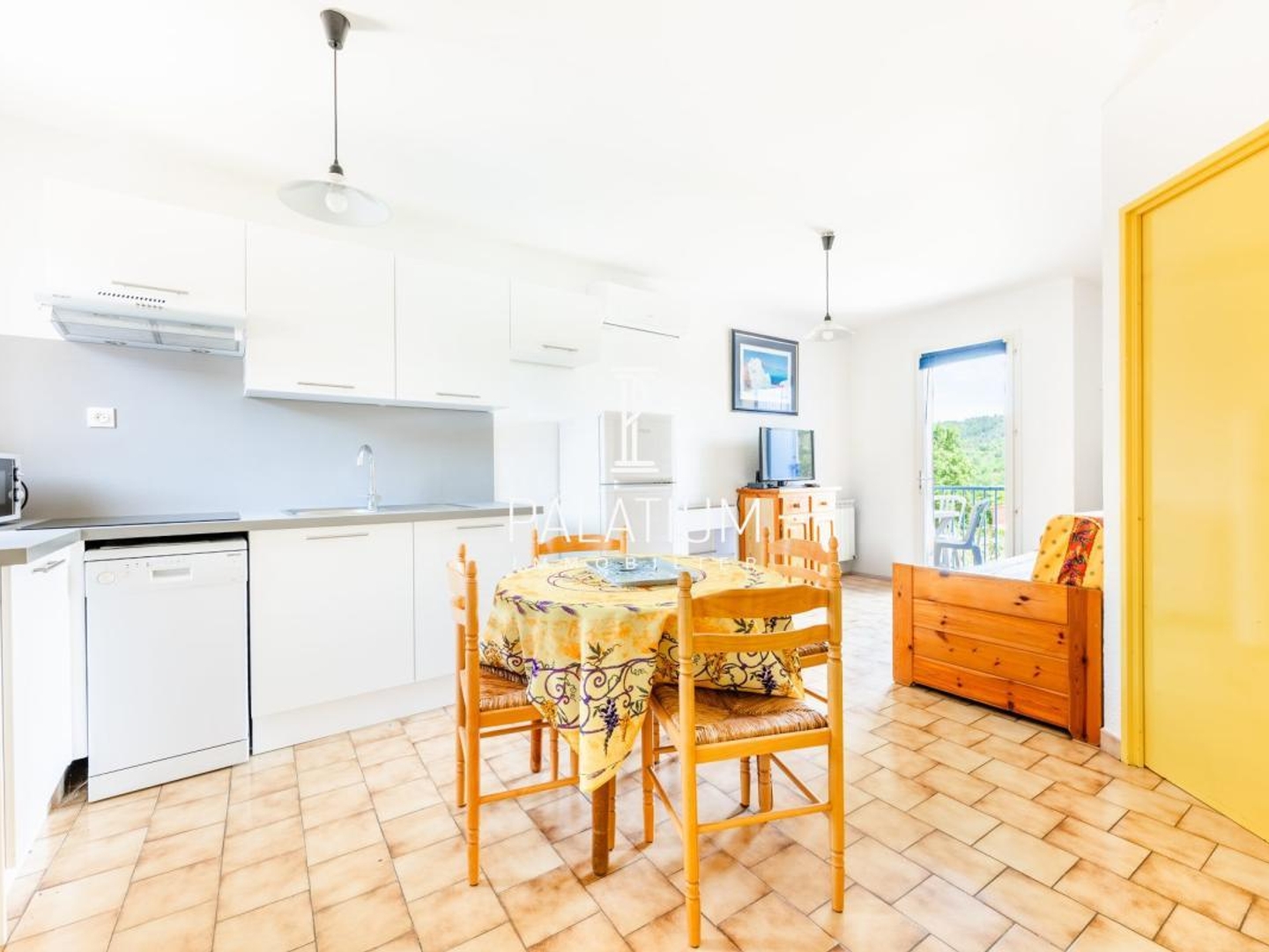 Appartement à vendre - 2 pièces - 33m2 - Gréoux-Les-Bains (04800)