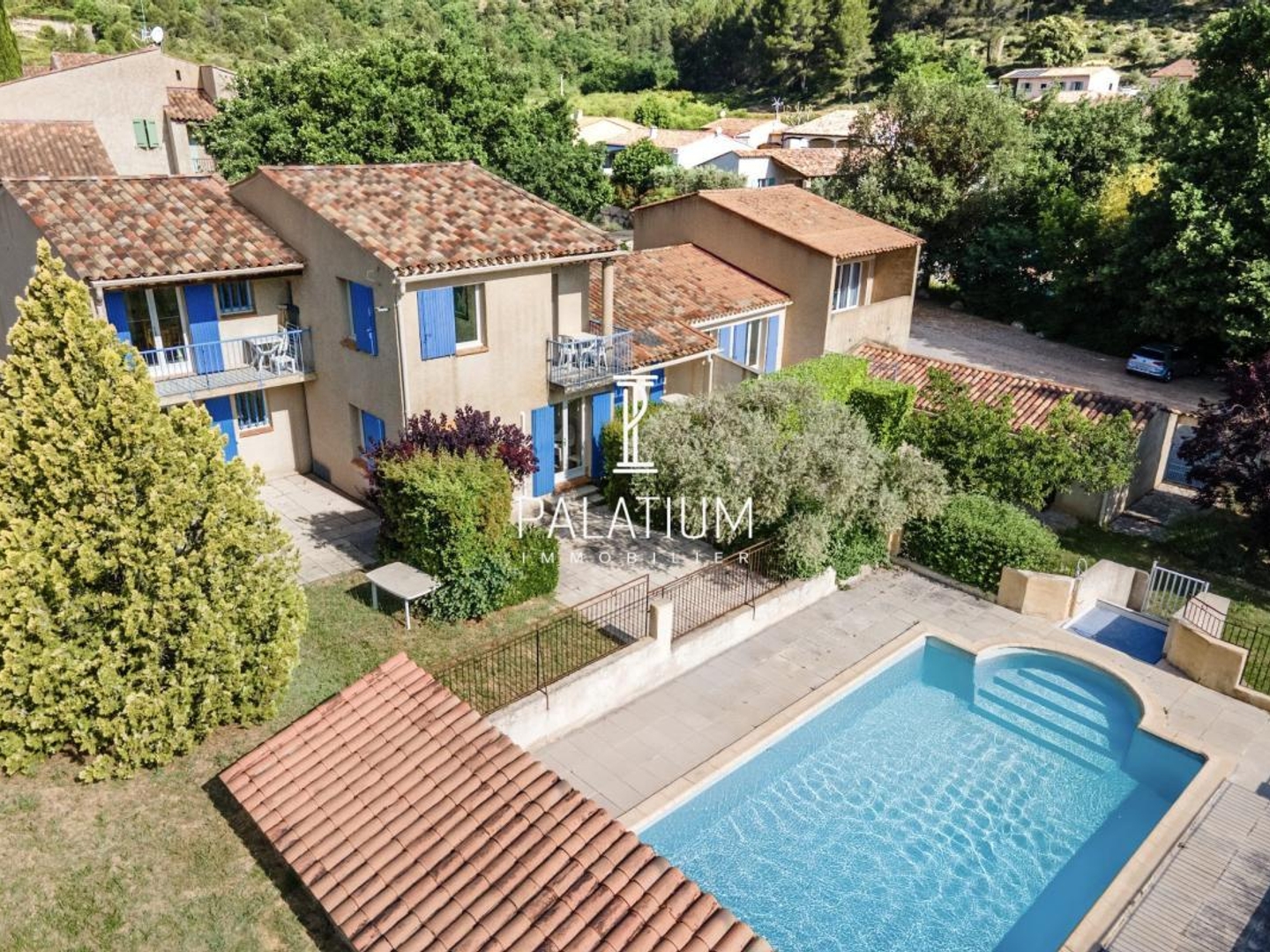 Appartement à vendre - 2 pièces - 33m2 - Gréoux-Les-Bains (04800)