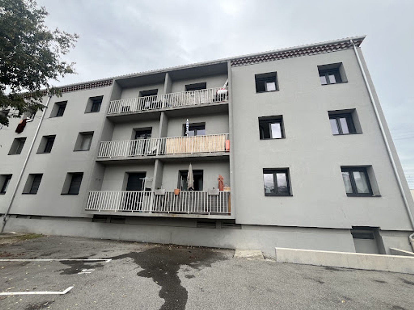 Maison à vendre - 4 pièces - 1294m2 - Valence (26000)