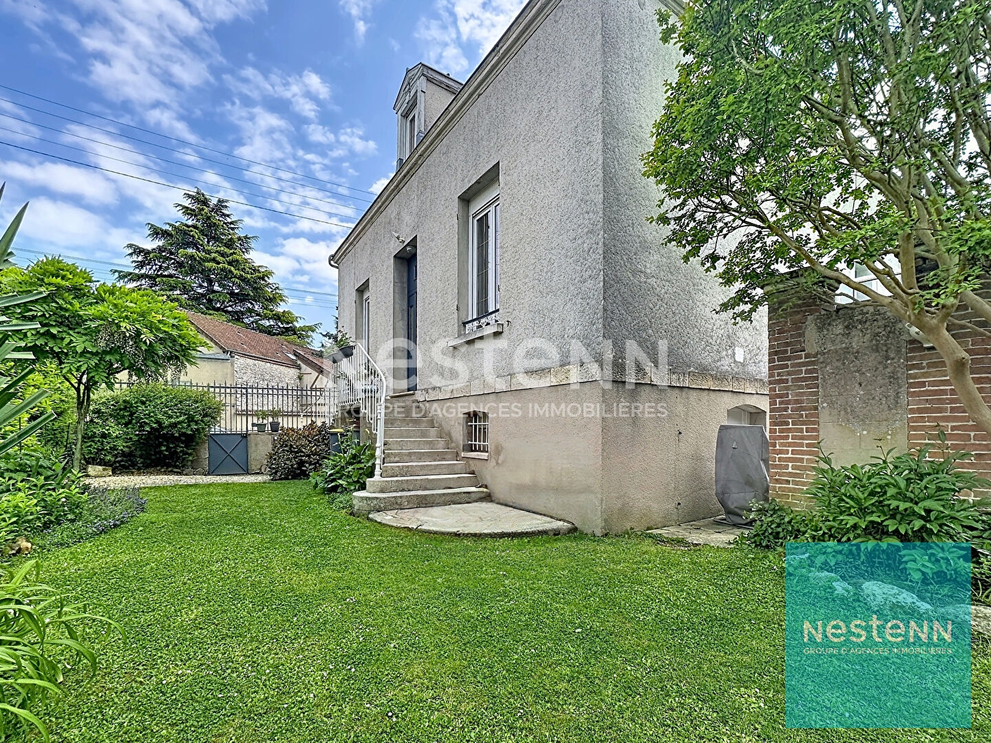 Immeuble à vendre - 5 pièces - 128m2 - Montereau-Fault-Y... (77130)