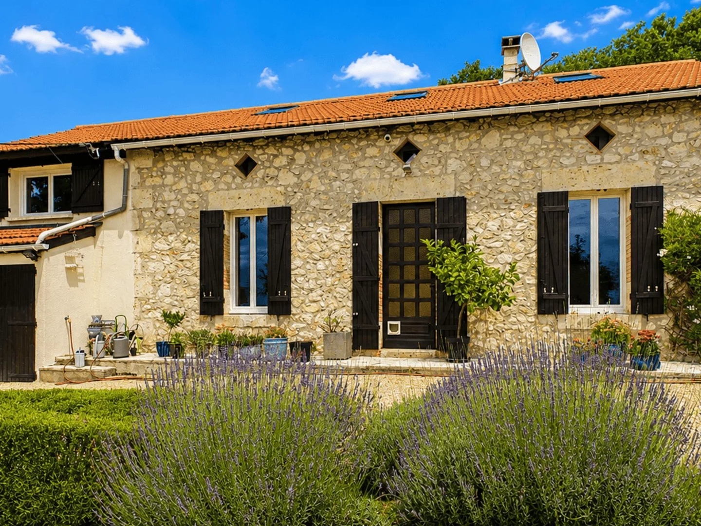 Maison isolée avec piscine et vue imprenable